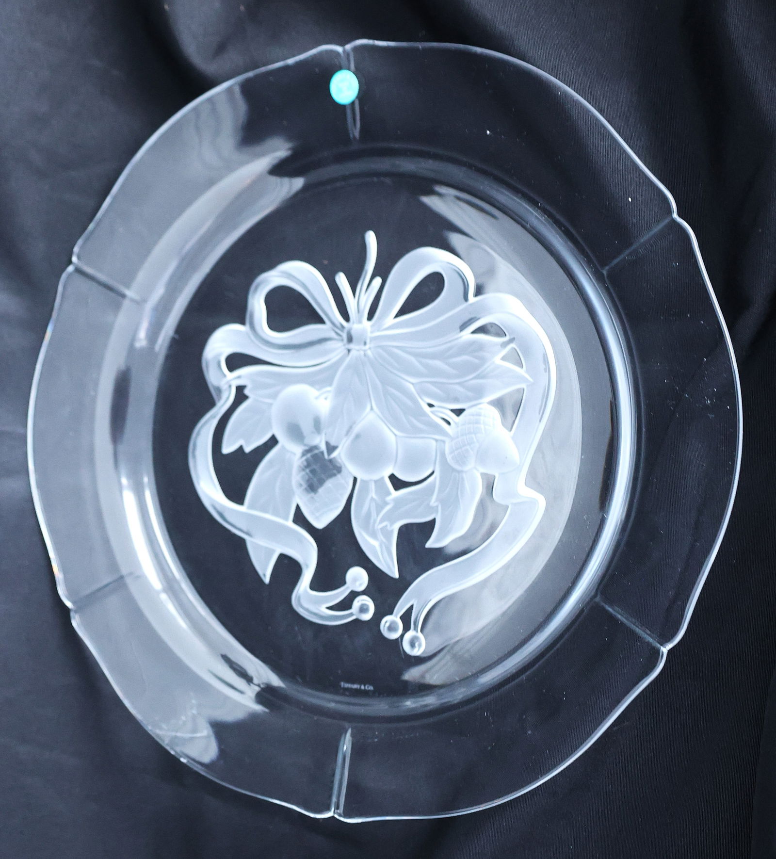 Tiffany & Co Intagleo Crystal Platter Large Tray Plate Acorns Ribbons 13 inches diameter (1 of 6)
