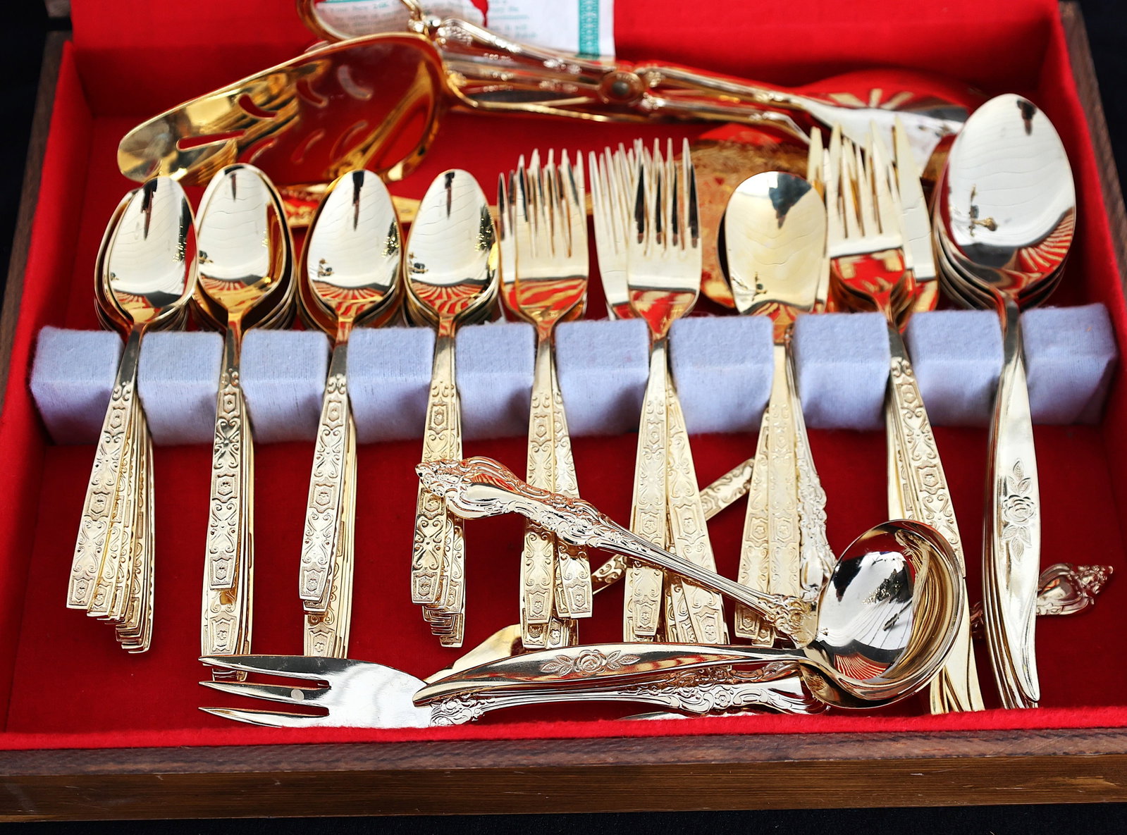 Set of Orleans Korea Gold-Tone Flatware, Gold Electroplated Stainless Sreel Cutlery in Wood Box - 3