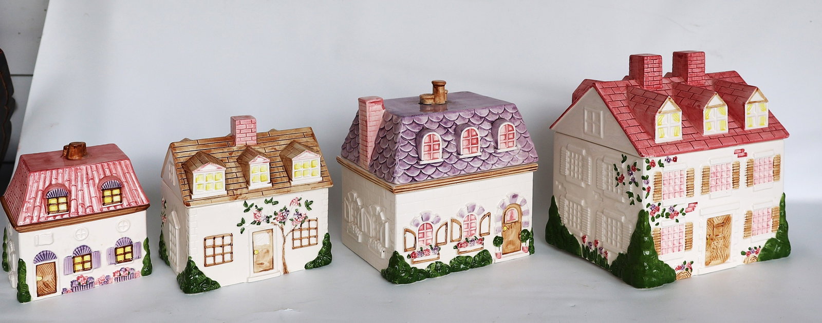 vintage Sigma Tastesetter ceramic house canister set featuring four uniquely designed houses.Each c (1 of 5)