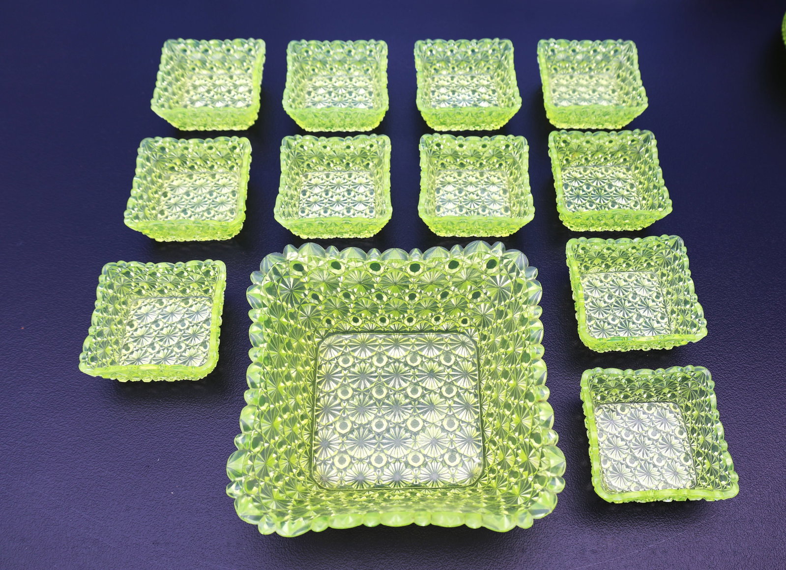 12 Pieces VASELINE URANIUM GLASS Berry Bowl with 11 Small Dessert Bowls Daisey & Button (1 of 10)