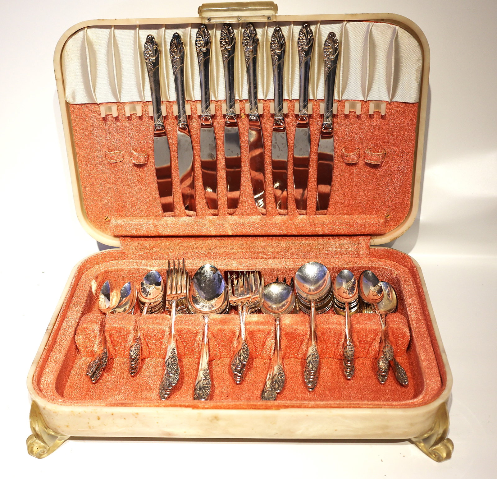 Community Silver Plate Flate Ware Set, 57 pcs, in Original Vintage Box, See Pictures. Size: box size (1 of 8)