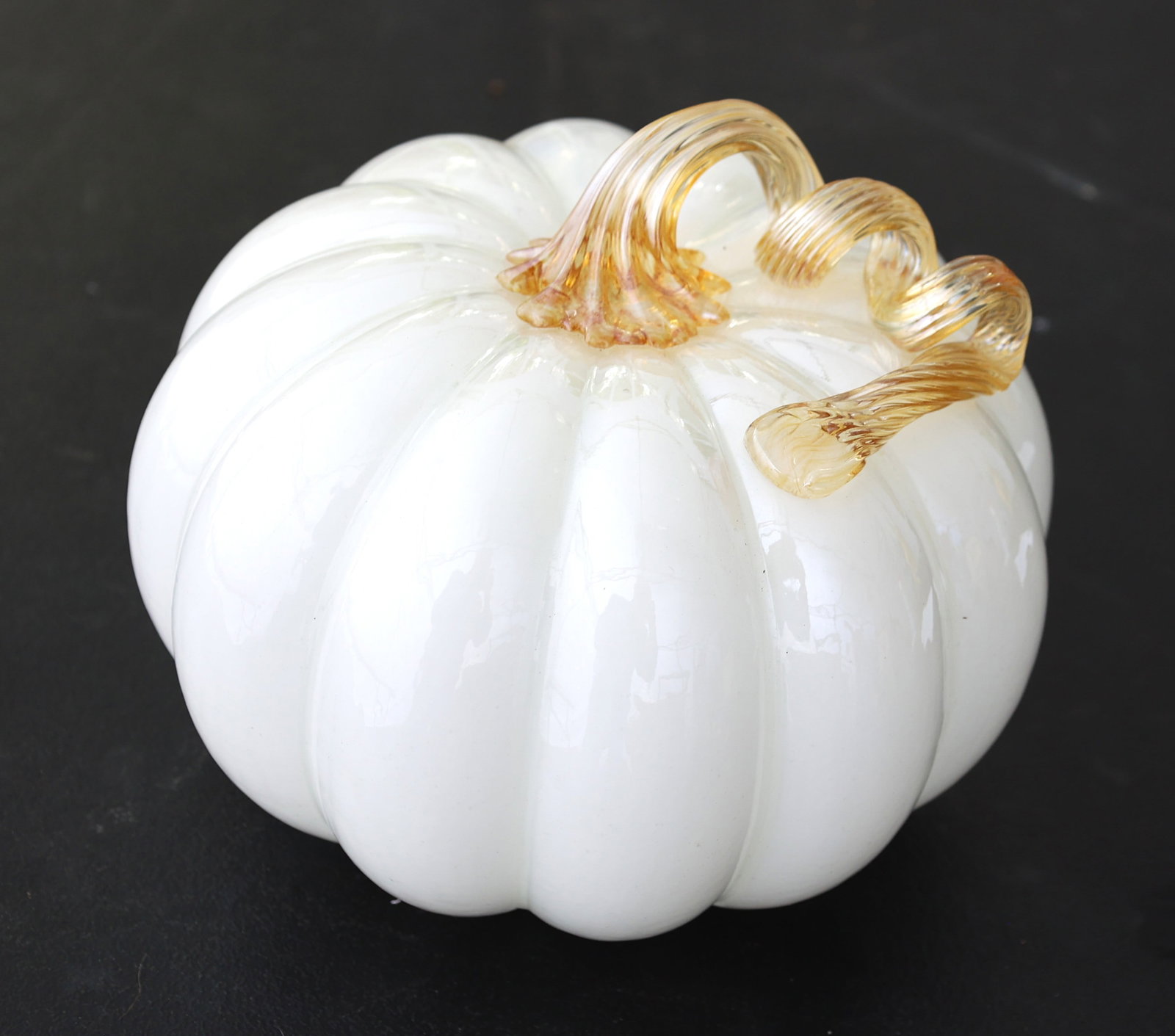 Murano Art Glass Melon 6.5 in. height x 8 in. wide: Murano Art Glass Melon 6.5 in. height x 8 in. wide