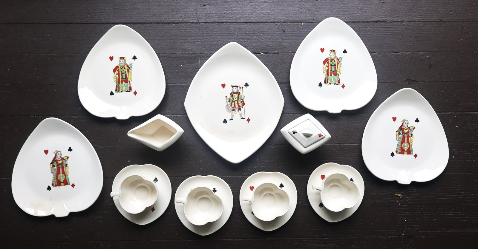 15 Pieces Service for 4 CASINO by AMERICAN LIMOGES Playing Cards Porcelain Luncheon Set (1 of 9)