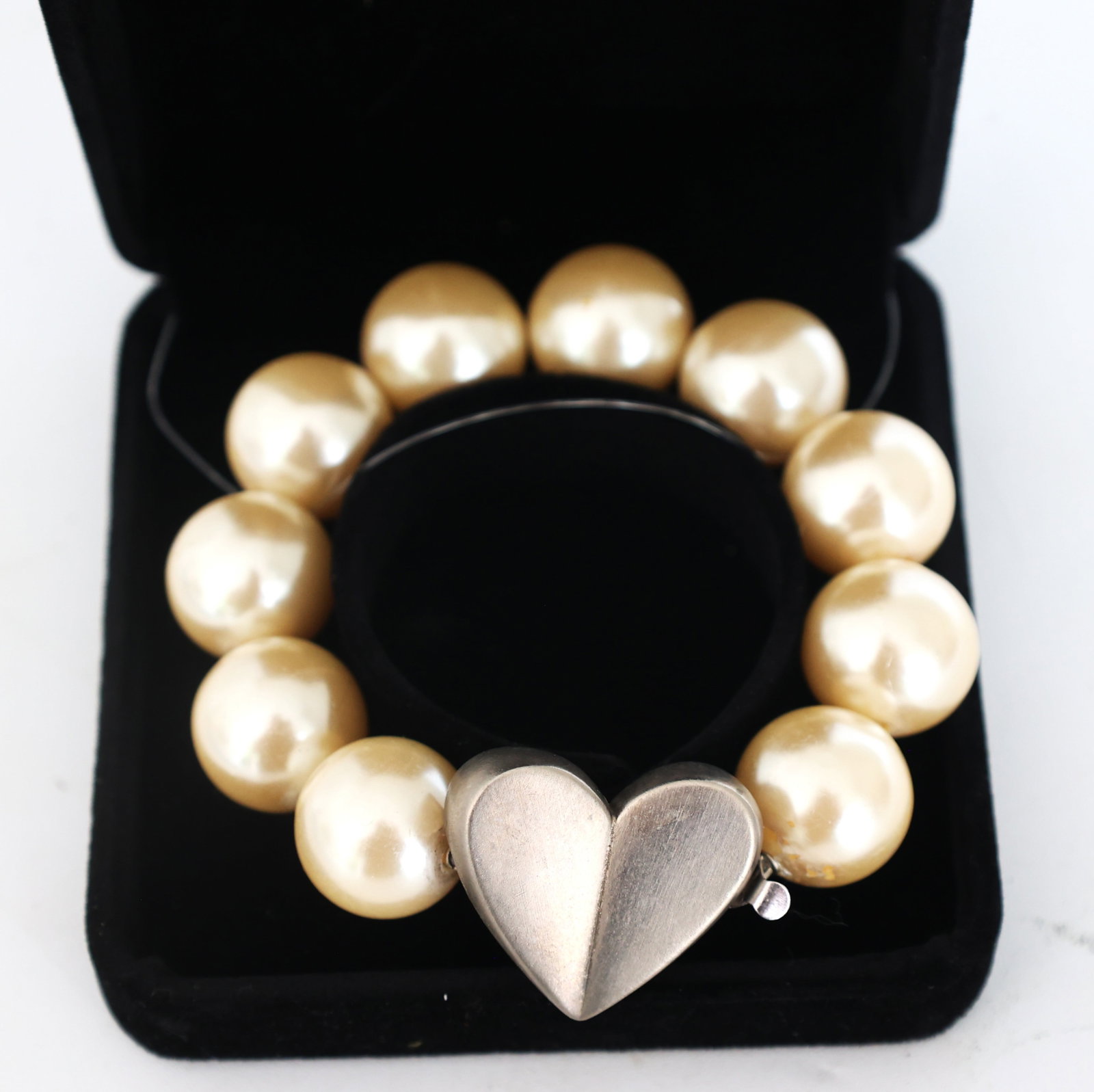 Givenchy Faux Pearls Bracelet with Heart: Givenchy Faux Pearls Bracelet with Heart, size: 2 inner, 3 1/4 in. outer