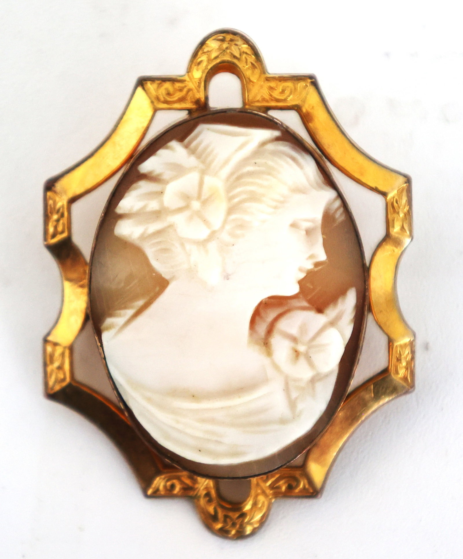 14K Gold Filled Victorian Athena Cameo 1 3/8 in. x 1 in. (1 of 3)