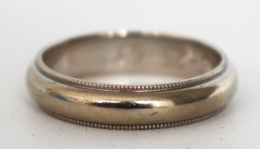 14K White Gold 3.7 DWT SP Co.Men's Band Ring with Ribbed Edges, Ring Size 9.5, 1 in. x 1/4 in. (1 of 3)