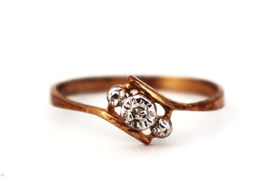 10K White Gold and Yellow Gold Ring with 1 Diamond, Ring Size 6.25 ; 3/4 in. x 1/4 in.: 10K White Gold and Yellow Gold Ring with 1 Diamond, Ring Size 6.25 ; 3/4 in. x 1/4 in.