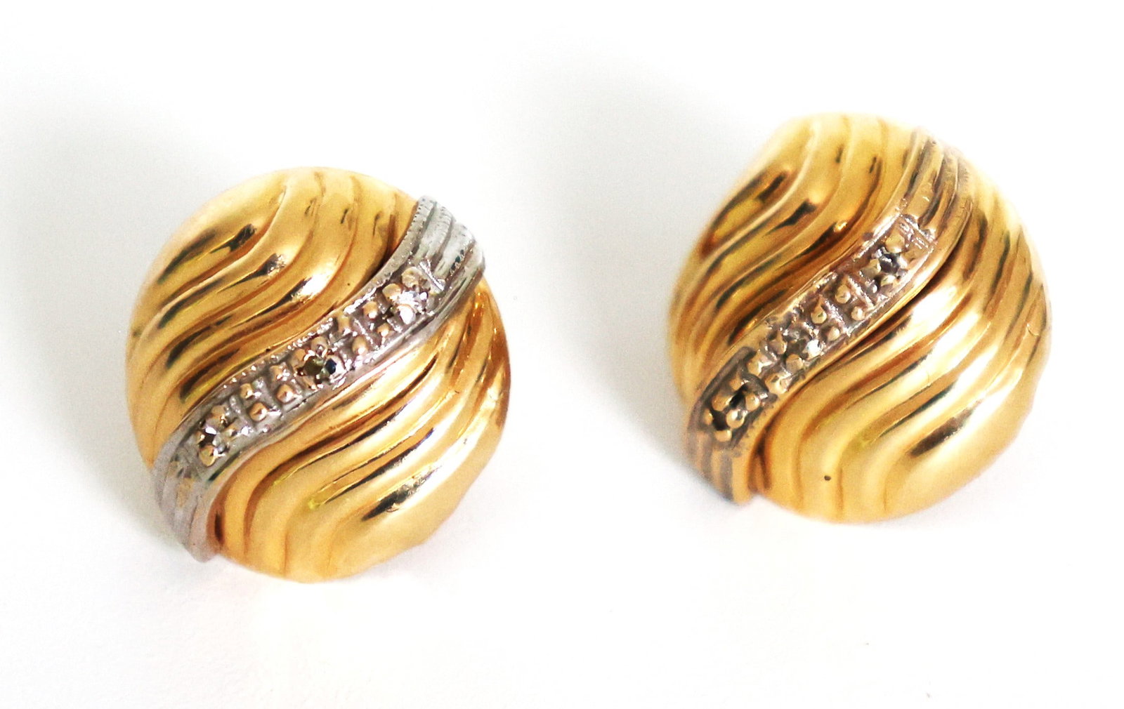 1.14 DWT 14K Yellow Gold and 3-Diamonds Each Shell Pierced Earrings, 1/2 in. diameter: 1.14 DWT 14K Yellow Gold and 3-Diamonds Each Shell Pierced Earrings, 1/2 in. diameter