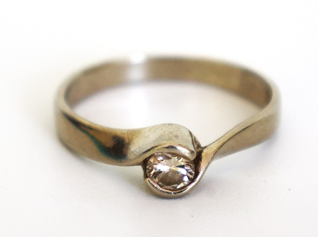 1.63 DWT 14K White Gold Diamond Ring Size 7 (1 of 4)