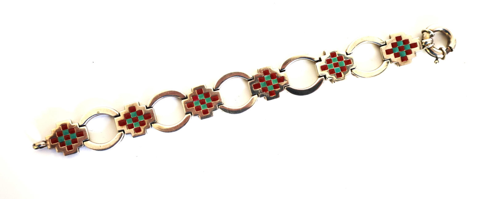 Tiffany & Co 59.66 Grams .925 Sterling Silver Heavy Red & Geen Enameled Checkered Link Bracelet: Tiffany & Co 59.66 Grams .925 Sterling Silver Heavy Red & Geen Enameled Checkered Link Bracelet . Size: 7 1/2 in. x 7/8 in.
