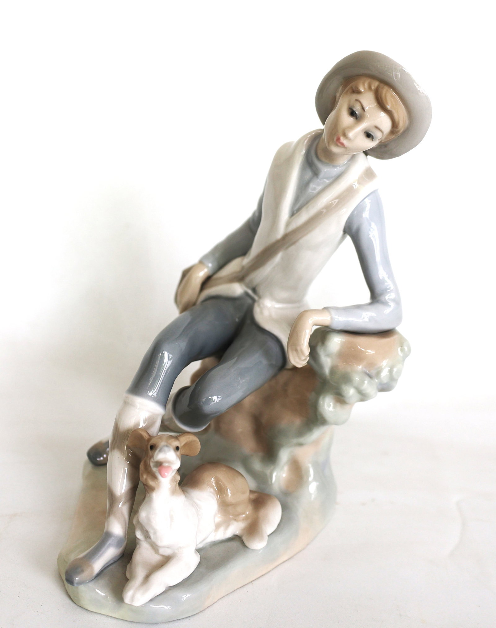Lladró porcelain figurine titled "Shepherd Boy with Dog" or "Pastor Contemplativo".It is identified (1 of 7)