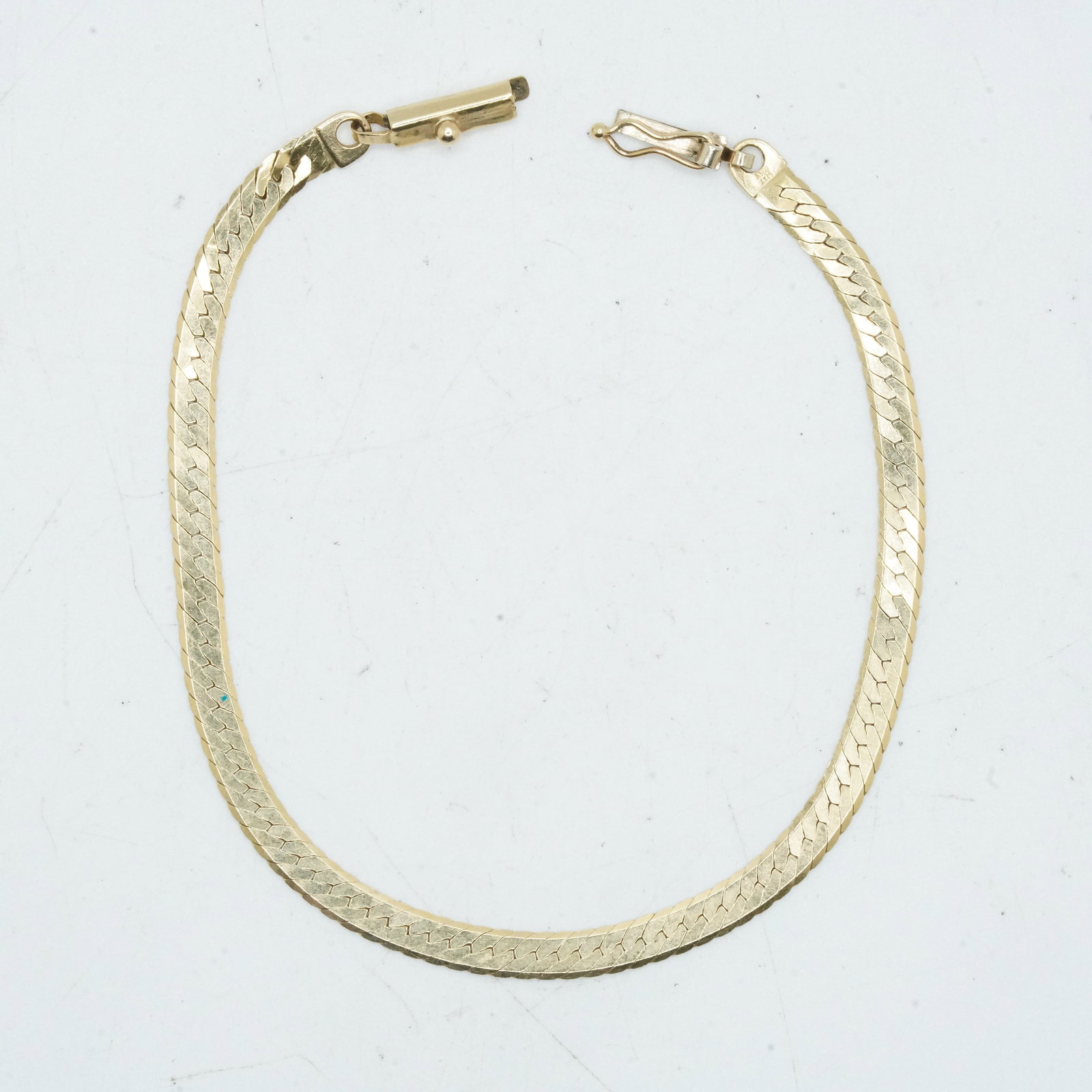 14K Gold 2.23 DWT Herringbone Bracelet , 7 1/2 in. x 1/8 in. (1 of 7)