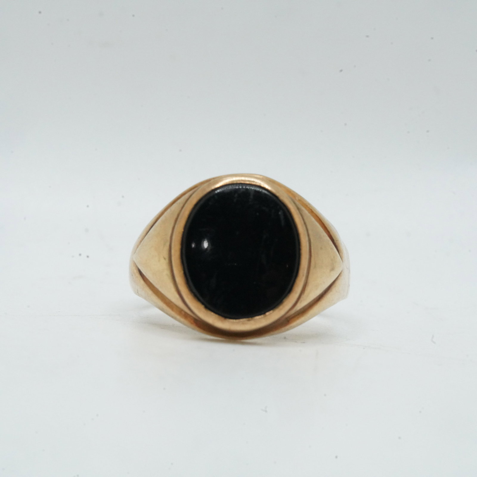 10K Yellow Gold 3.14 DWT Black Onyx Ring , Sizable Max Ring Size 10 , 7/8 in. x 5/8 in.: 10K Yellow Gold 3.14 DWT Black Onyx Ring , Sizable Max Ring Size 10 , 7/8 in. x 5/8 in.