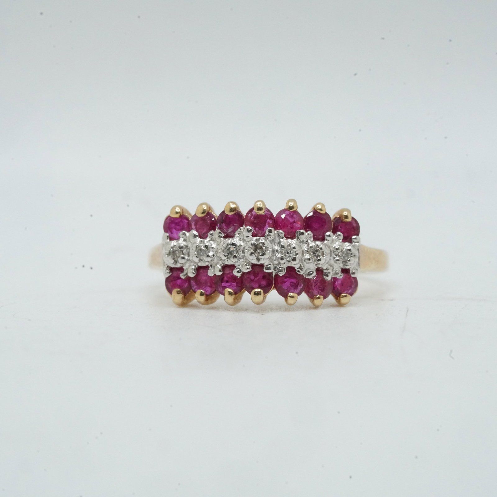 10K Yellow Gold 1.36 DWT with Diamond and Rubies Ring Size 8 , 3/4 in. x 3/8 in. (1 of 9)