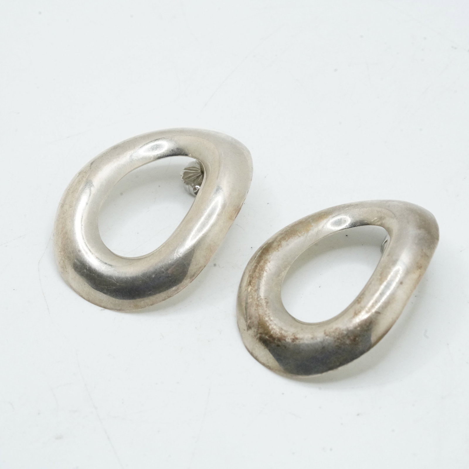 .925 Sterling Silver 16.59 Grams, Mexico TD-39 Wide Oval Earrings, 1 7/8 in. x 1 1/2 in. (1 of 9)