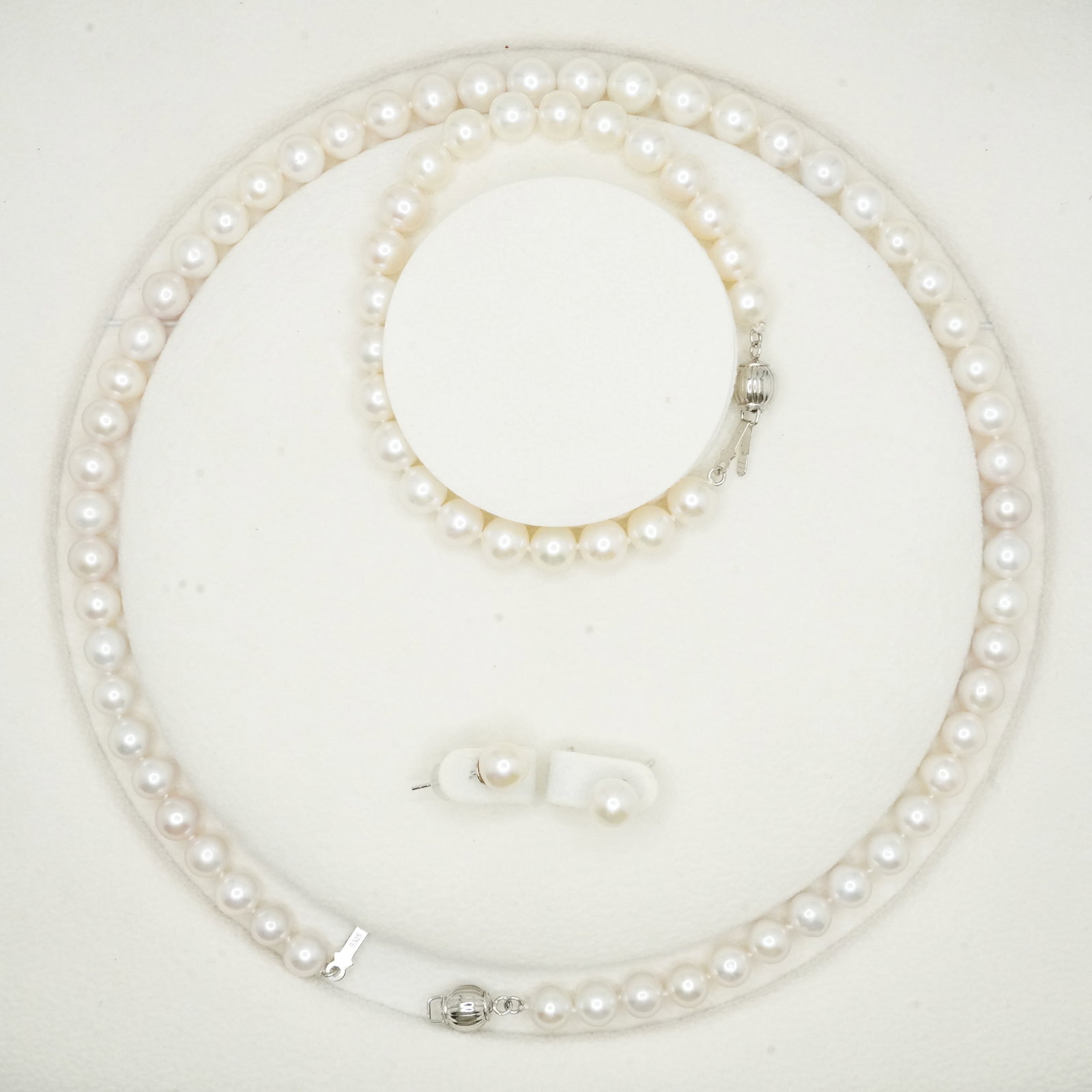 Gorgeous 4-pc. Freshwater Cultured Pearls Set Necklace, Bracelet and Earrings in Presentation Box.: Gorgeous 4-pc. Freshwater Cultured Pearls Set Necklace, Bracelet and Earrings in Presentation Box. Sizes: ,925 Necklace 17 in. x 3/8 in.; .925 Bracelet 7 1/2 in. x 3/8 in.; .925 Earrings 3/8 in.