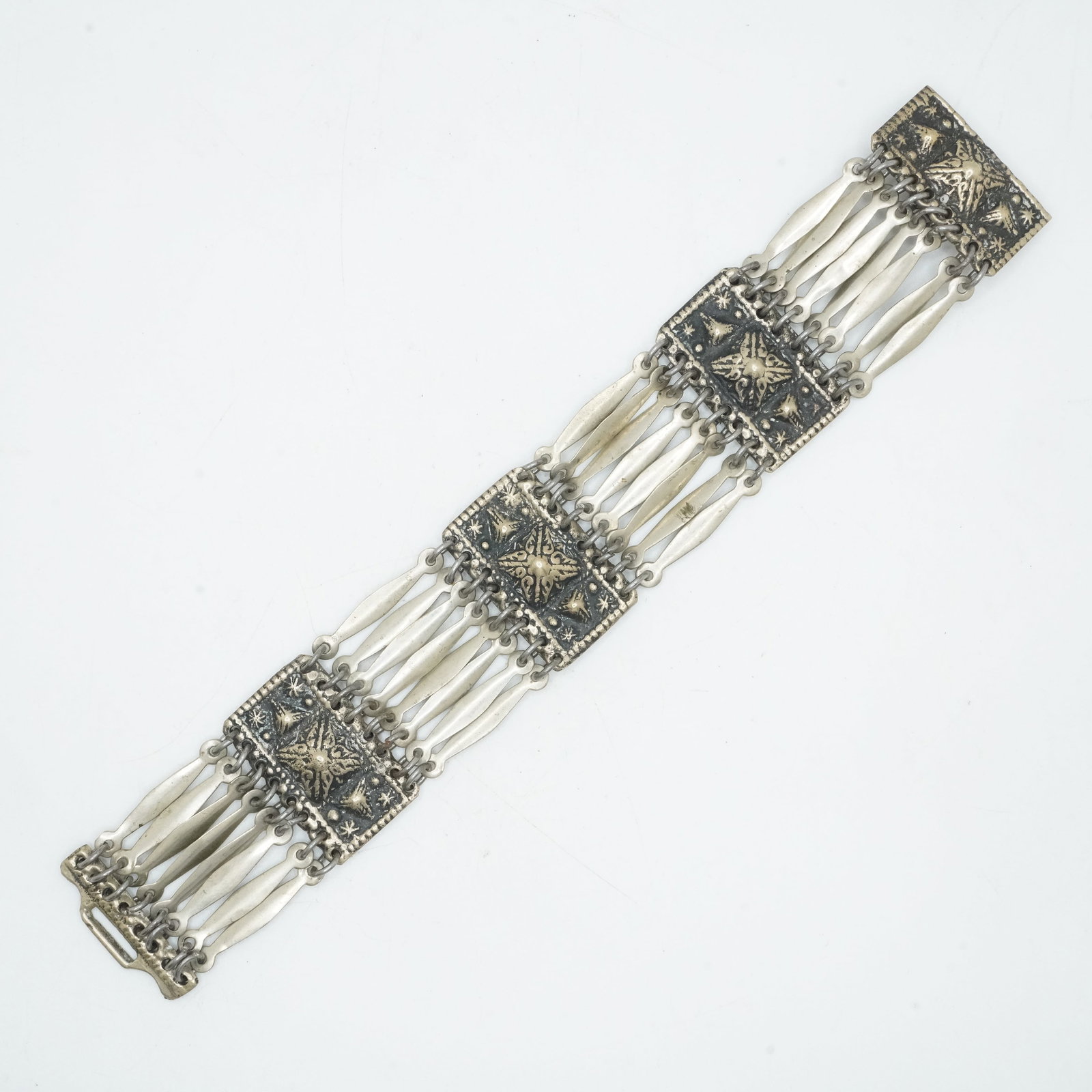 41.05 Grams 925 Sterling Silver Taxco 4-Panels and Eye Links Bracelet, 7 3/4 in. x 1 1/4 in. (1 of 10)