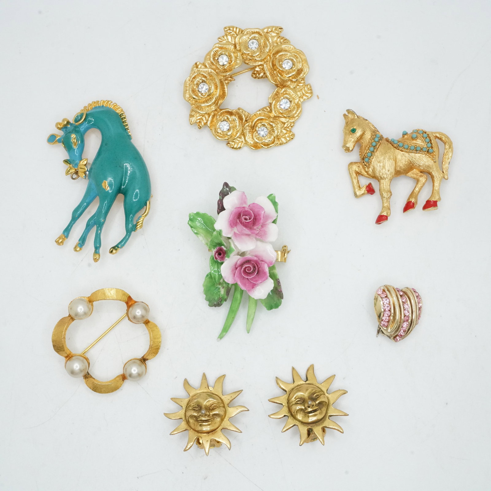 8 Piece Costume Jewelry Fashion Lot: Faux Pearl Pin, Heart Pin, Star Clip-on, Alva Studios, (1 of 11)