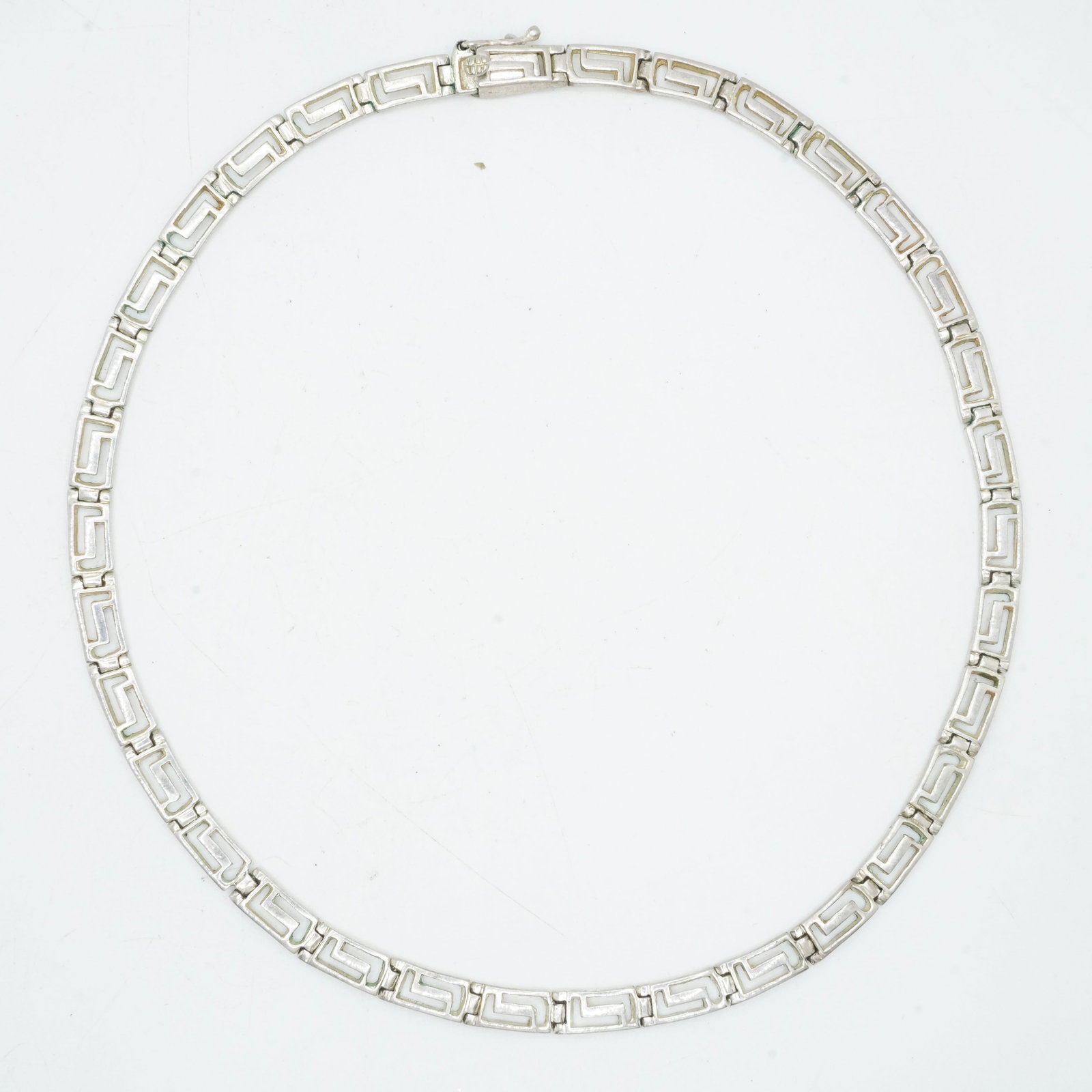 23.54 Grams .925 Sterling Silver Greek Key Necklace, 16 inches x 1/4 in.: 23.54 Grams .925 Sterling Silver Greek Key Necklace, 16 inches x 1/4 in.good