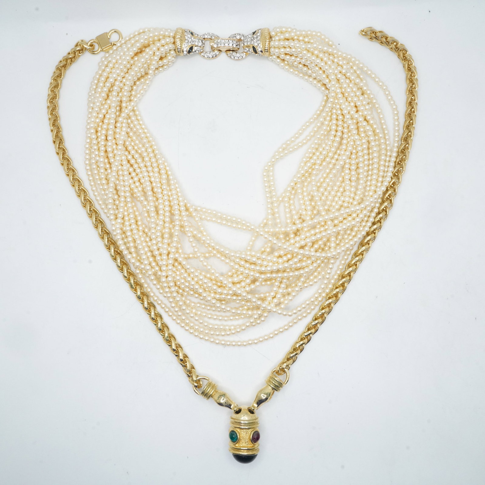Costume Gold Tone with Cabachons Heavy Pendant Necklace; 24-Strand Faux Pearls Panther Heads (1 of 17)