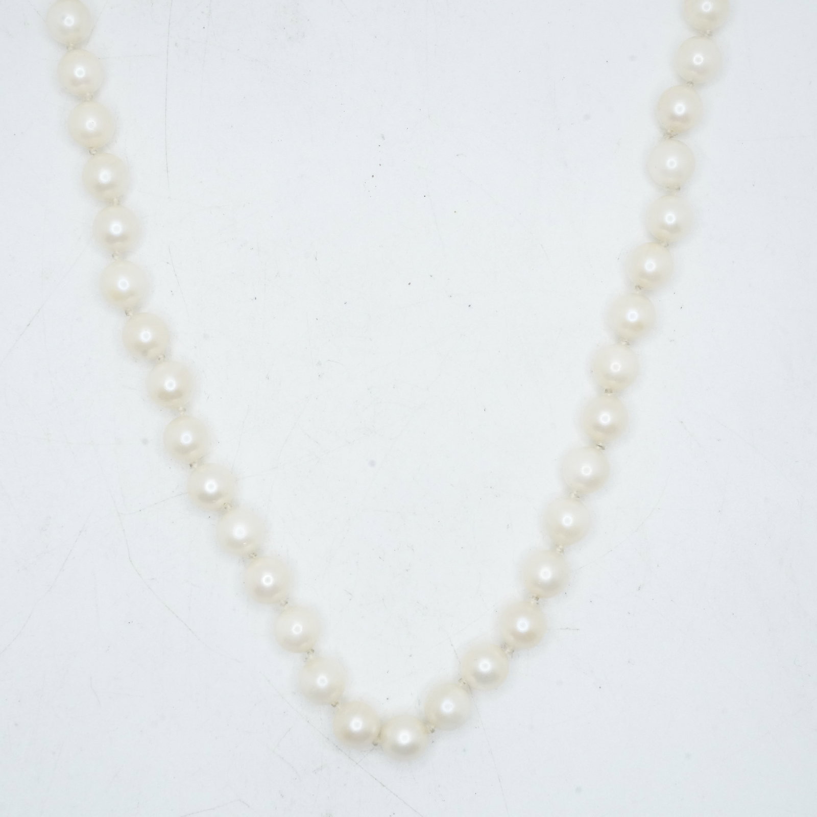 Sterling Clasp Genuine Freshwater Cultured Pearls Classic White Necklaxce 26 in. x 1/4 in.: Sterling Clasp Genuine Freshwater Cultured Pearls Classic White Necklaxce 26 in. x 1/4 in.