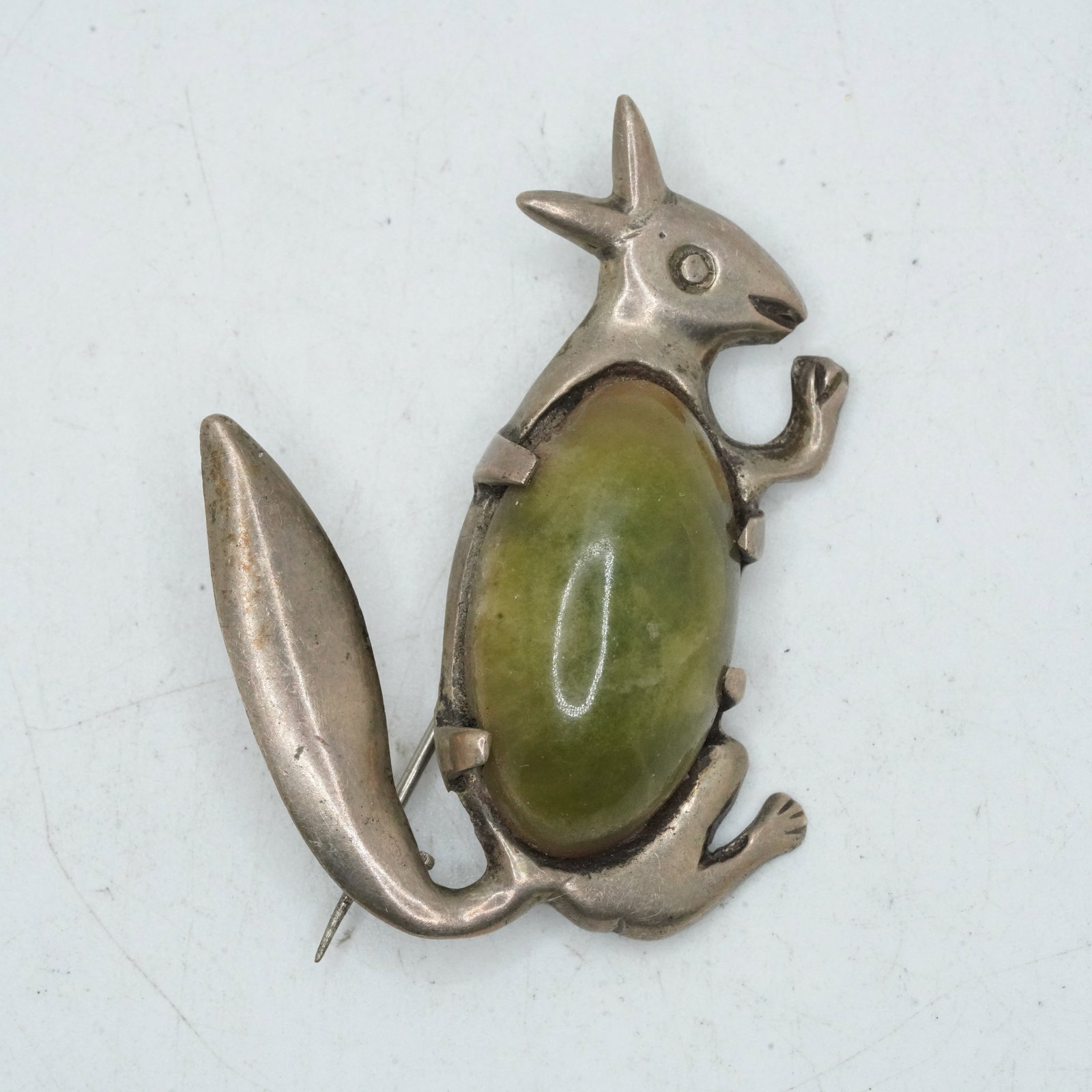 16.82 Grams Sterling Silver Squirrel Pin with Green Agate Belly, marked Mexico Silver 1 1/2 in. x 2 (1 of 9)
