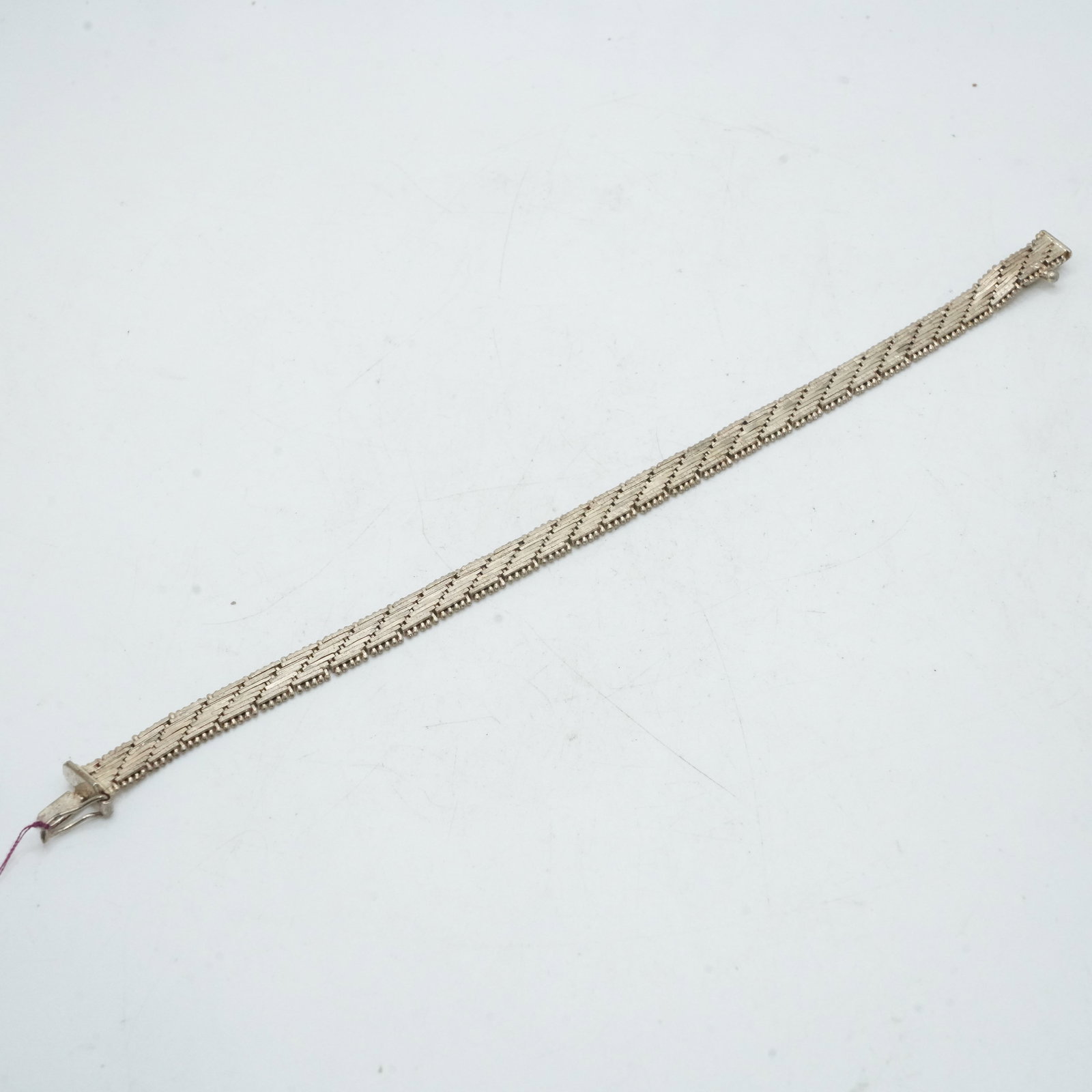 16.47 Grams .925 Sterling Silver 1980s Bracelet , 7 1/2 in. x 1/4 in.: 16.47 Grams .925 Sterling Silver 1980s Bracelet , 7 1/2 in. x 1/4 in.