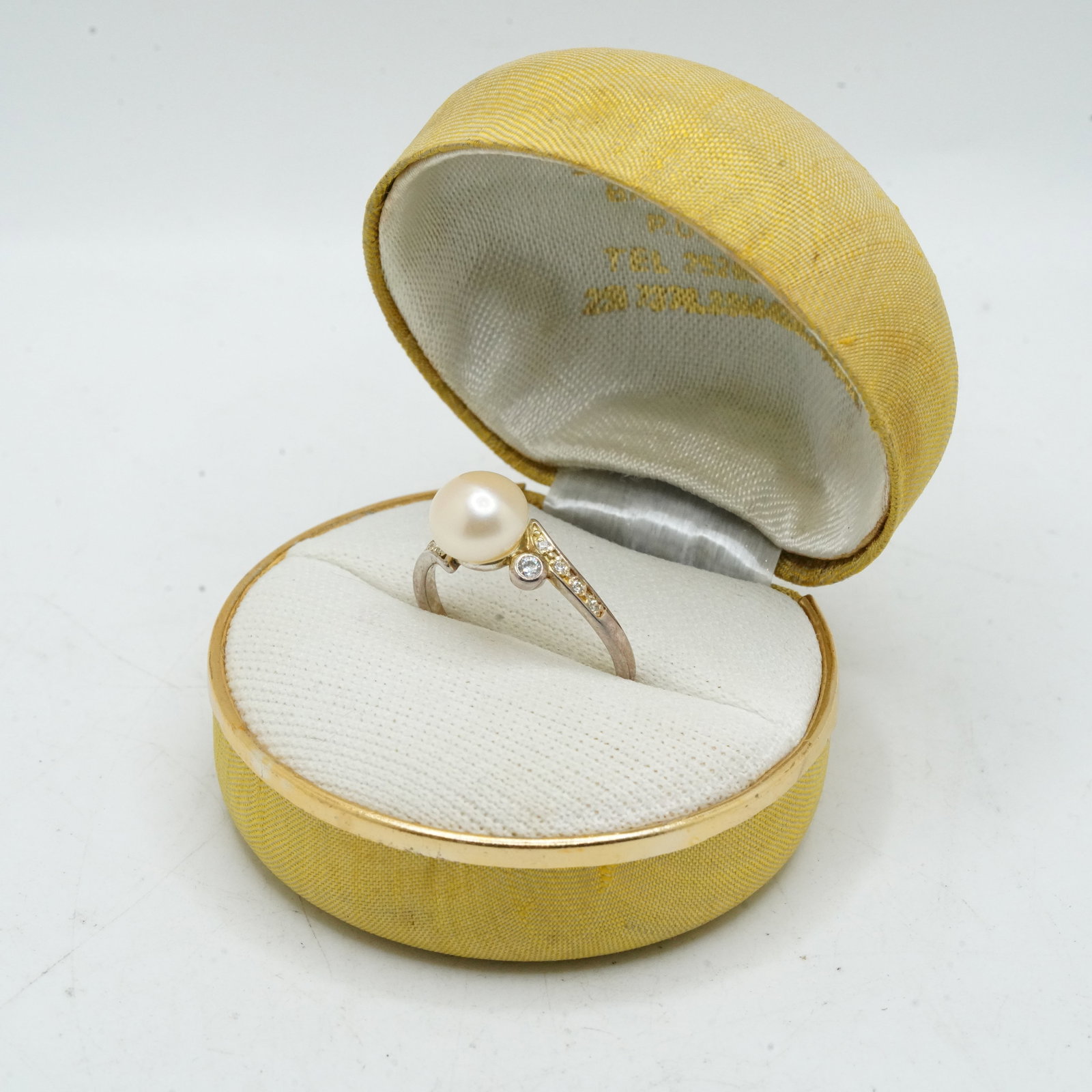 2.40 Grams .925 Sterling Silver with Freshwater Cultured Pearl Ring Size 8 Flanked by 10 Diamonds (1 of 10)