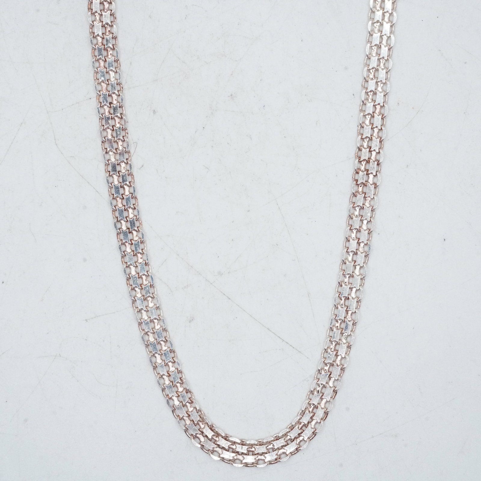 22.76 Grams .925 Sterling Silver Italy Itaor Mesh Necklace 24 in. x 1/4 in.: 22.76 Grams .925 Sterling Silver Italy Itaor Mesh Necklace 24 in. x 1/4 in.