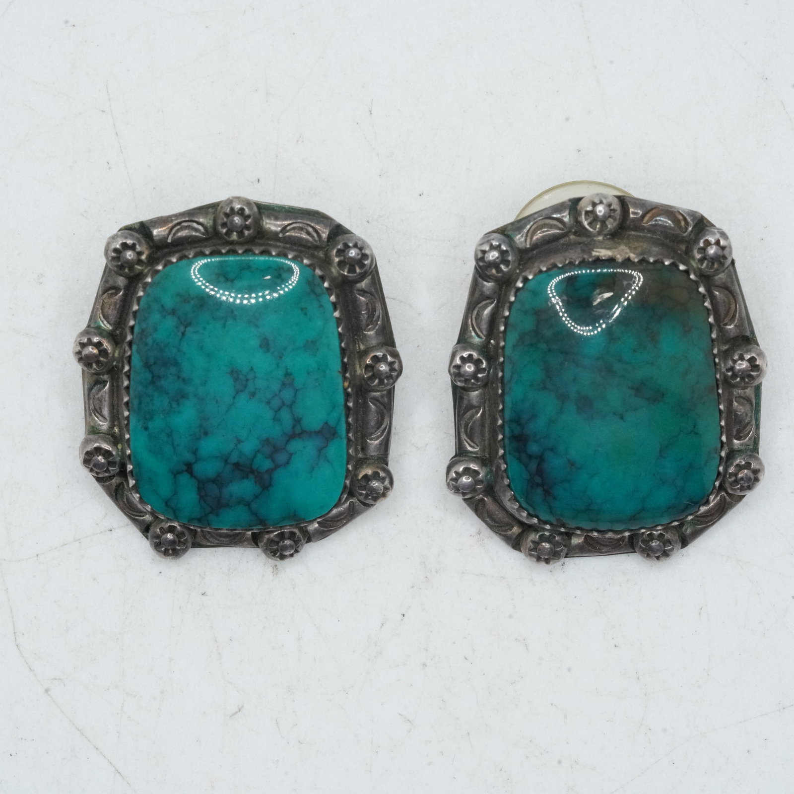 19.23 Grams Sterling Silver S Skeets Native American Indian Navajo Earrings Rosettes Border (1 of 4)