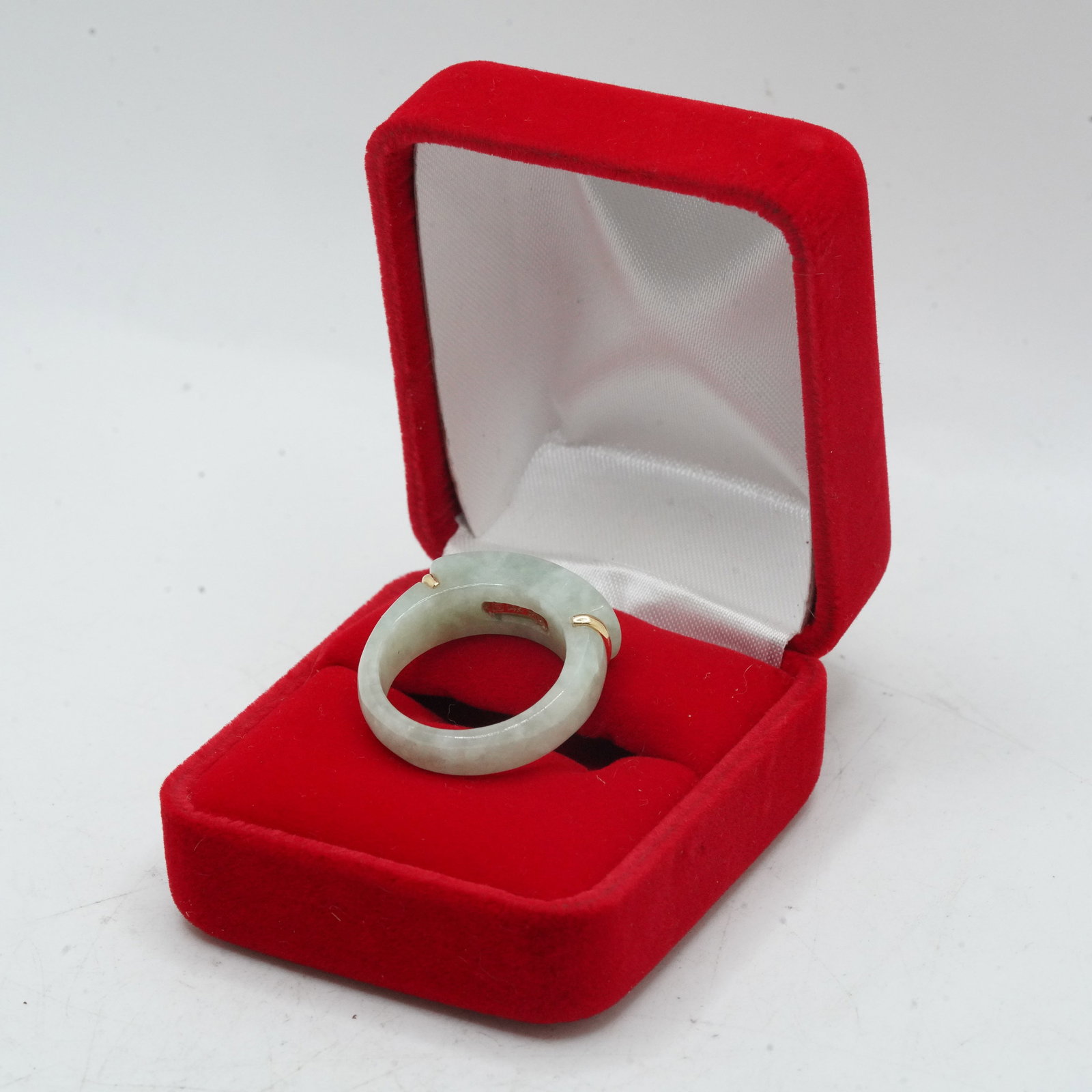 4.87 Grams Jade Ring with 14K Gold Sides, Ring Size 8, 1 in. x 1/4 in. (1 of 9)