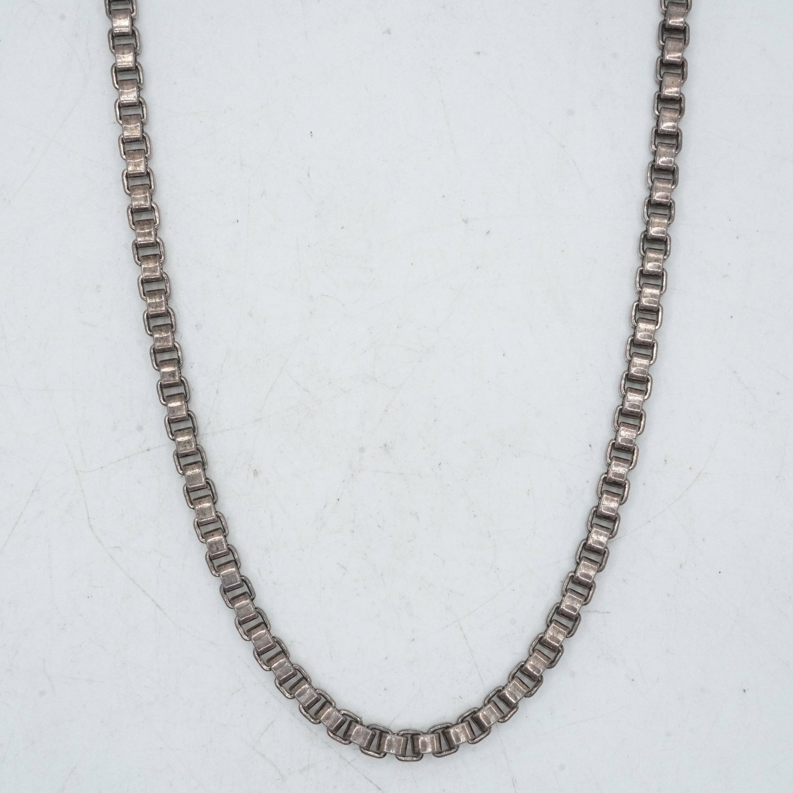 36.17 Grams TIFFANY & CO .925 Sterling Silver Box Chain "Venetian Link" 17 3/4 in. x 1/4 in.: 36.17 Grams TIFFANY & CO .925 Sterling Silver Box Chain "Venetian Link" 17 3/4 in. x 1/4 in.