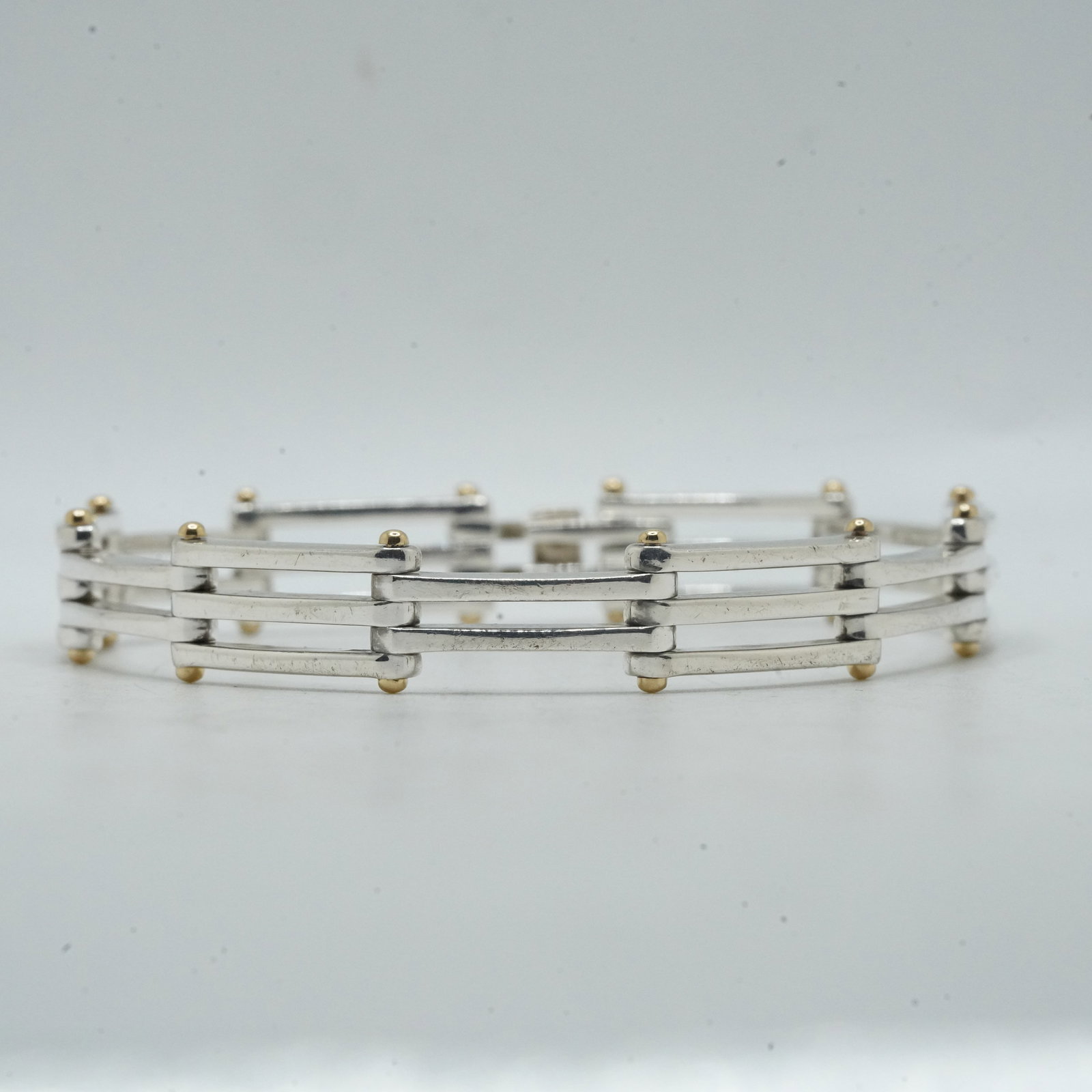 34.47 Grams .925 Sterling Silver and 750 18K Gold TIFFANY & CO , T & Co, Gate Link Bracelet (1 of 11)