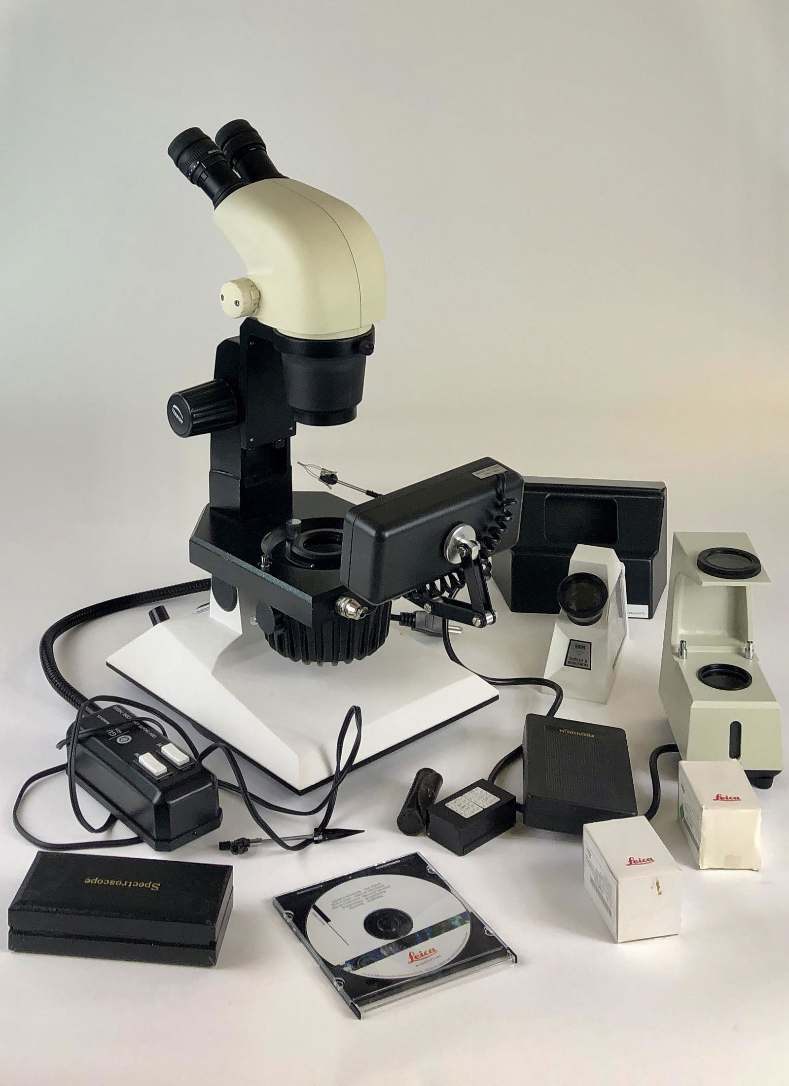 Leica S6E Microscope by Kassoy with Additional (1 of 5)
