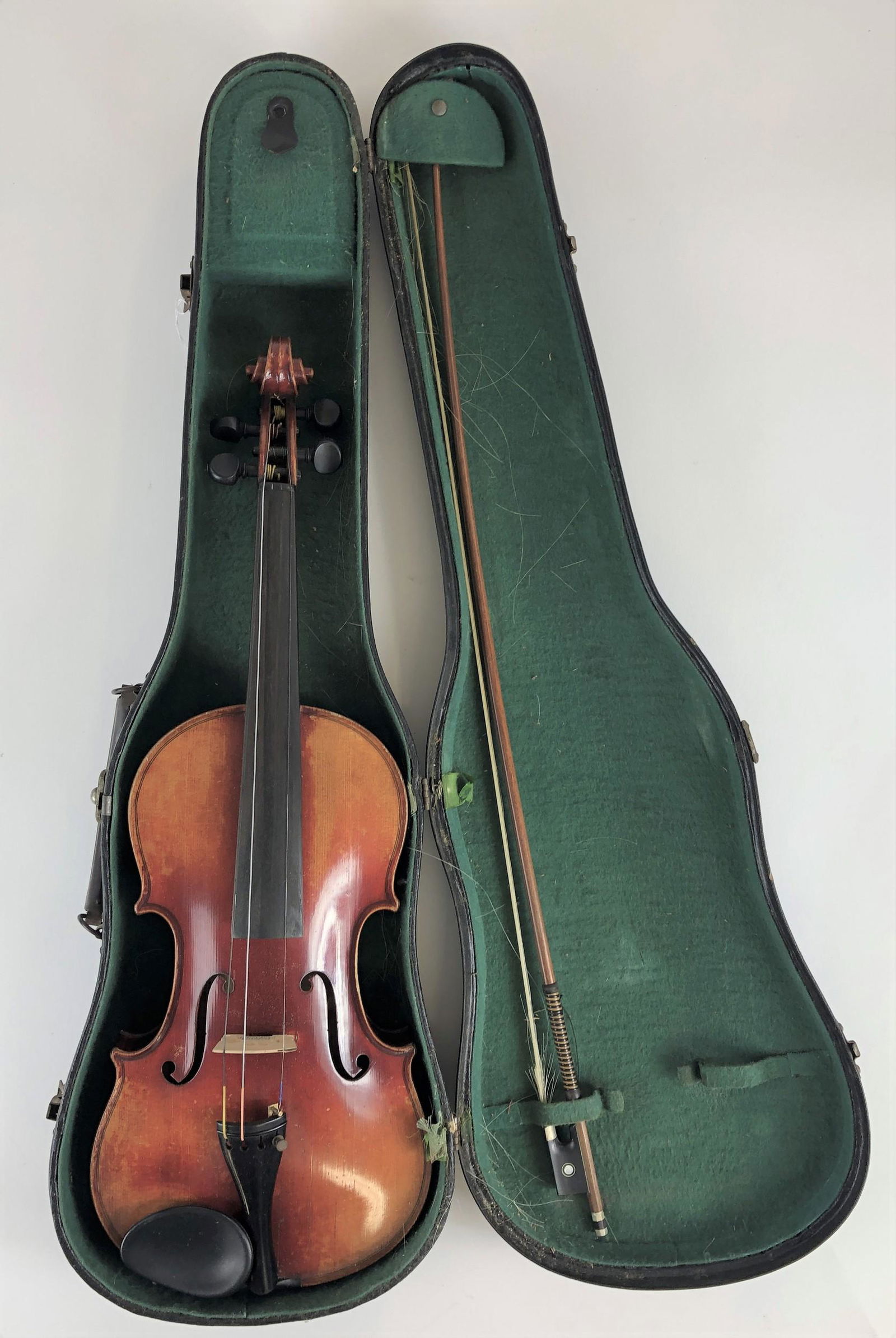 Albert V. Mertes Violin, made in Cincinnati, Ohio (1 of 6)