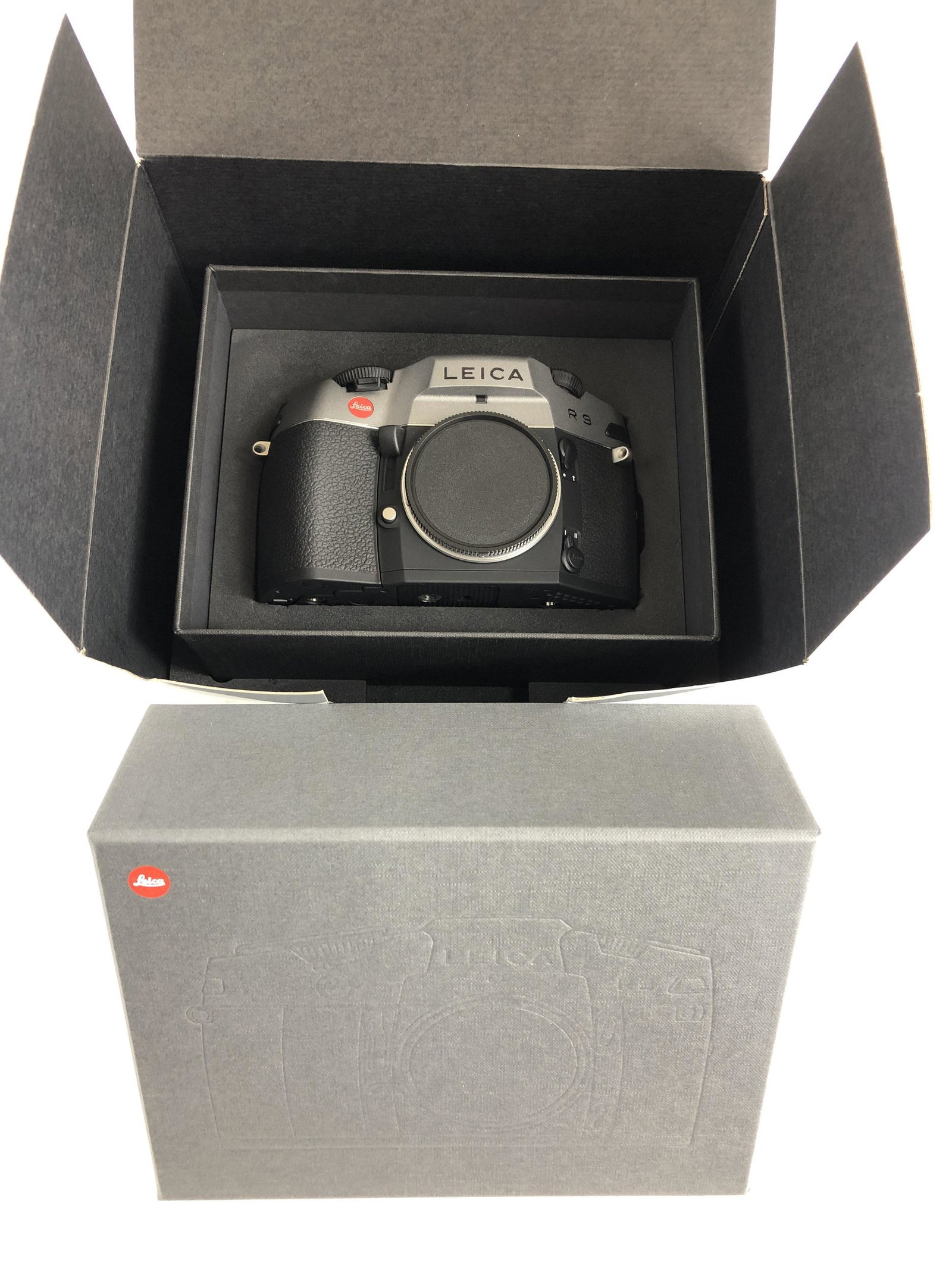 Leica R9 in Original Box with Accessories: Leica R9 in Original Box with Accessories
