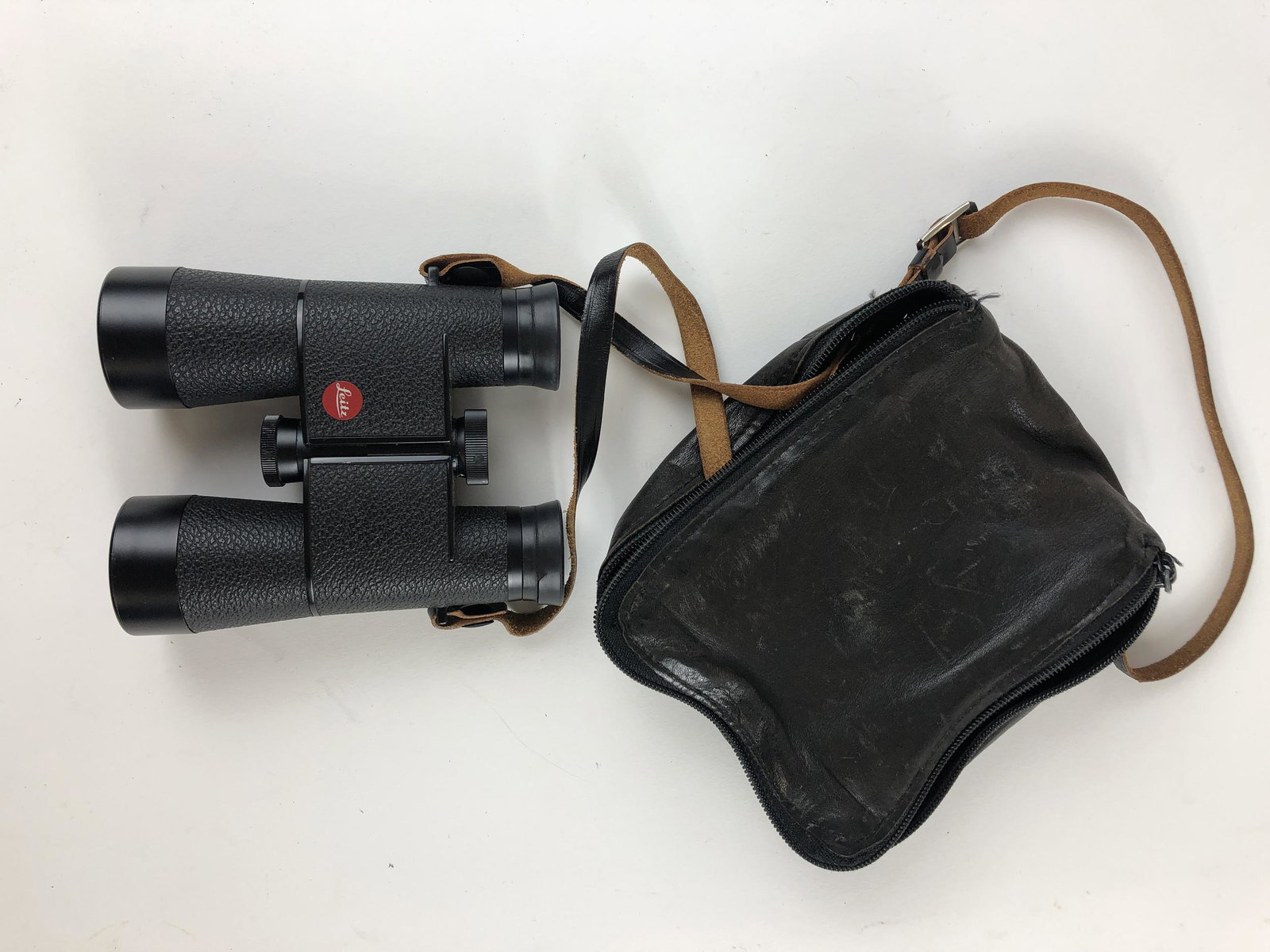 Leica 10 x 40 BA Trinovid Binoculars in Case: Leica 10 x 40 BA Trinovid Binoculars in Case