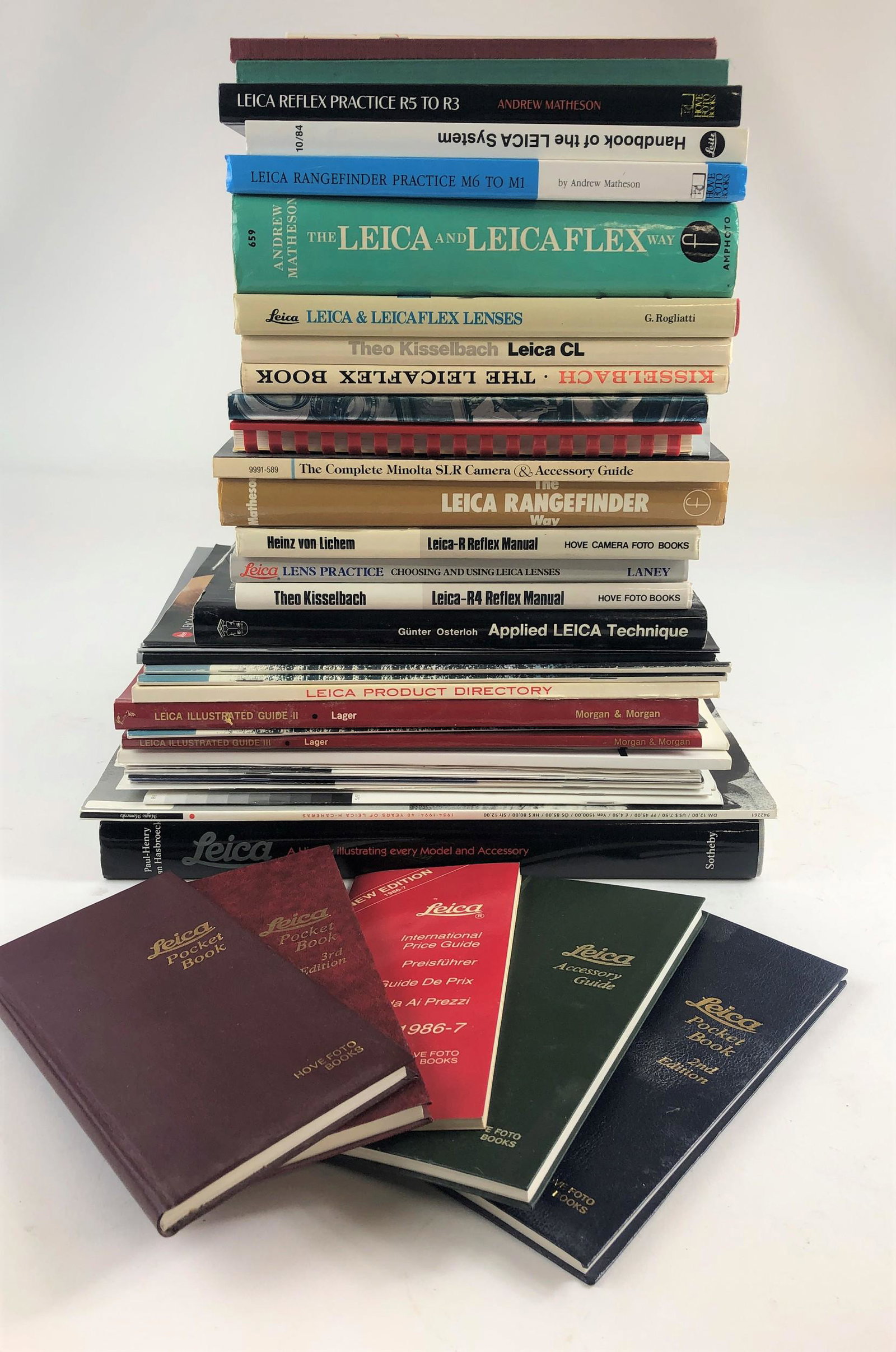 Leica Literature Including Pocket Books and Accessory: Leica Literature Including Pocket Books and Accessory Guides