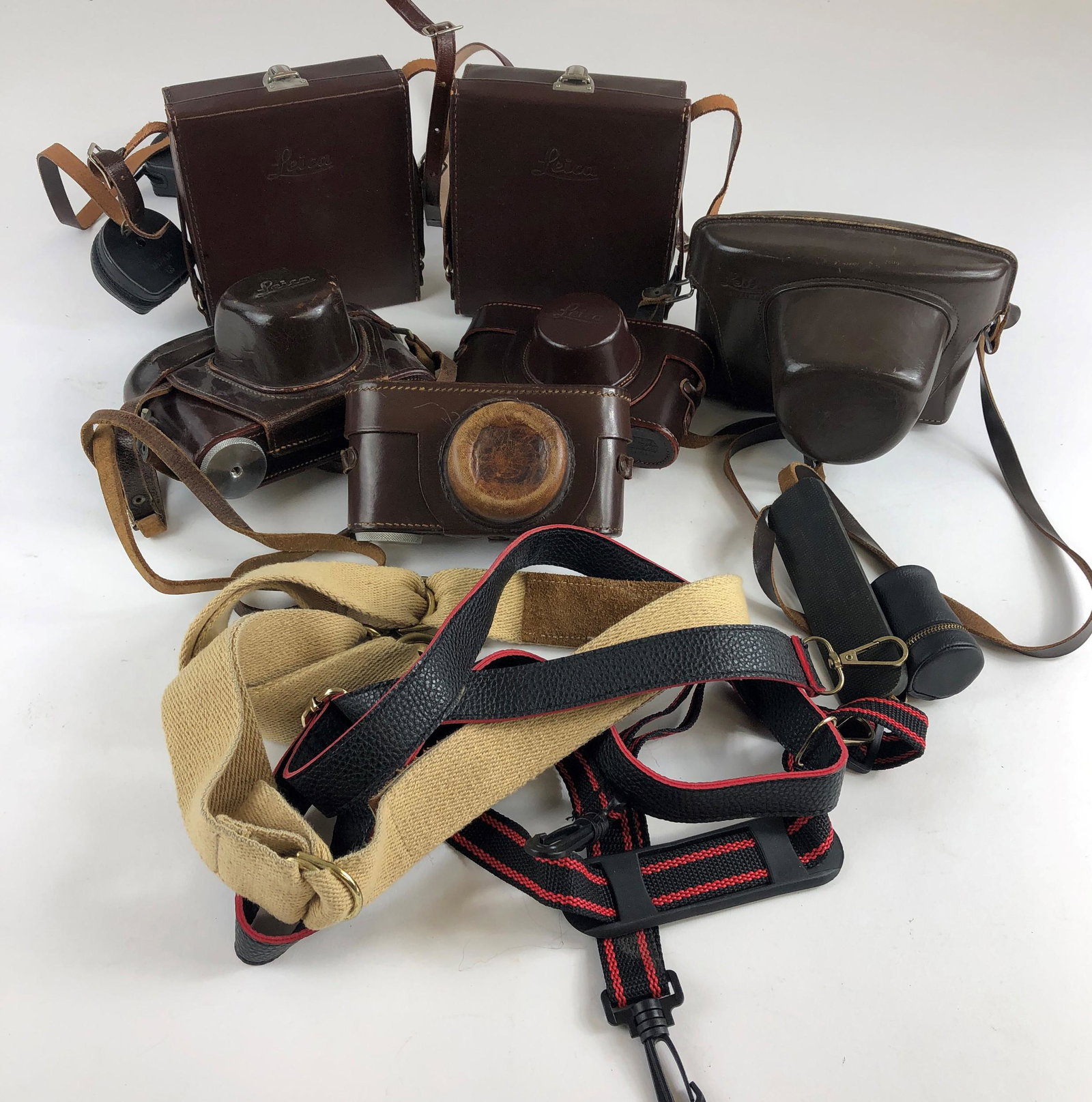 Leica Leather Cases and Accessories: Leica Leather Cases and Accessories