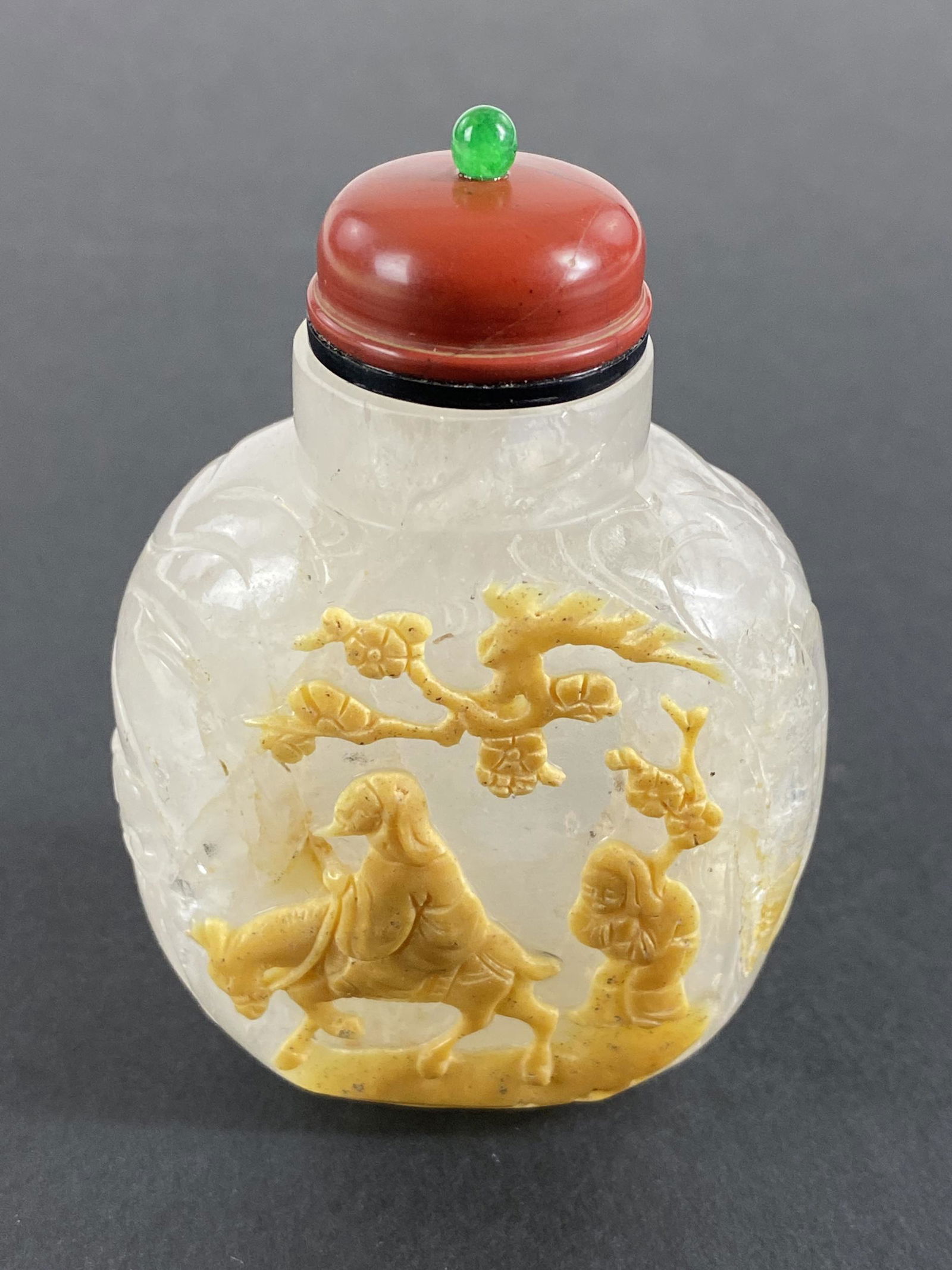 A Chinese Rock Crystal Snuff Bottle with Relief Carving (1 of 5)