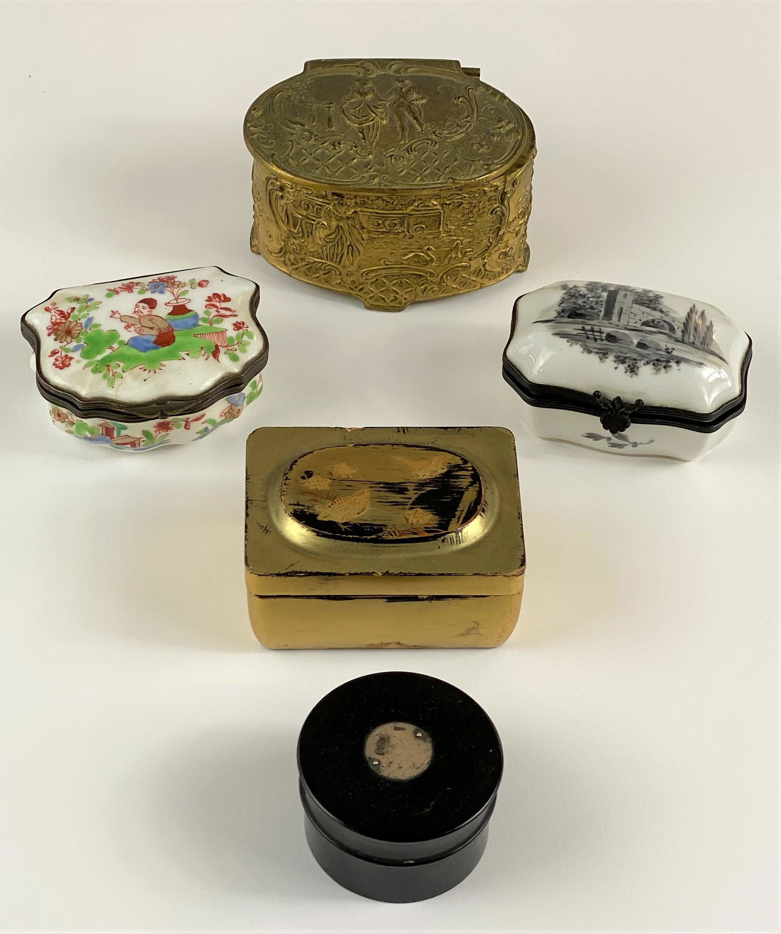 Collection of Porcelain, Lacquer and Silver Boxes (1 of 7)