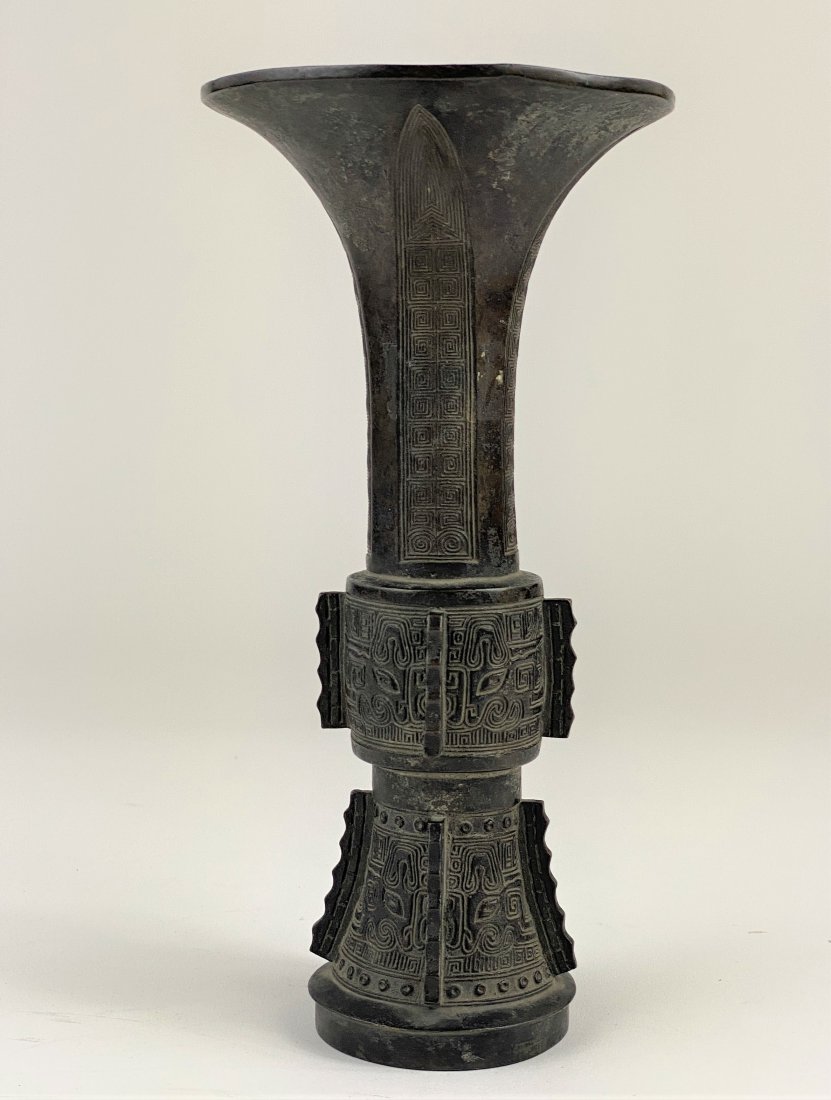 Chinese Bronze Archaic Gu Vase (1 of 7)