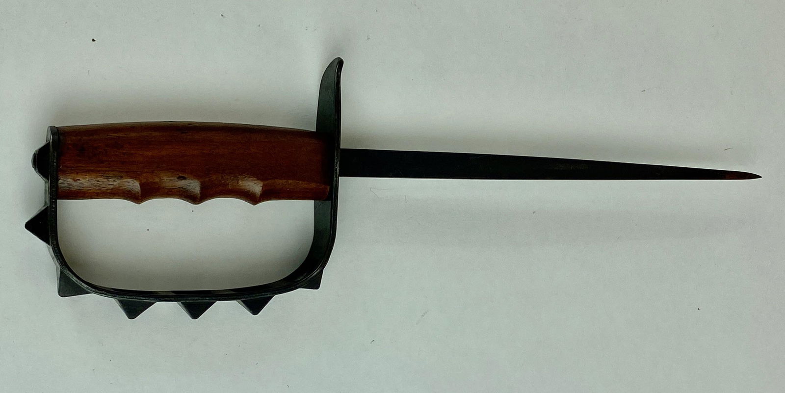 US L.F. & C Knuckle Duster Trench Knife (1 of 4)