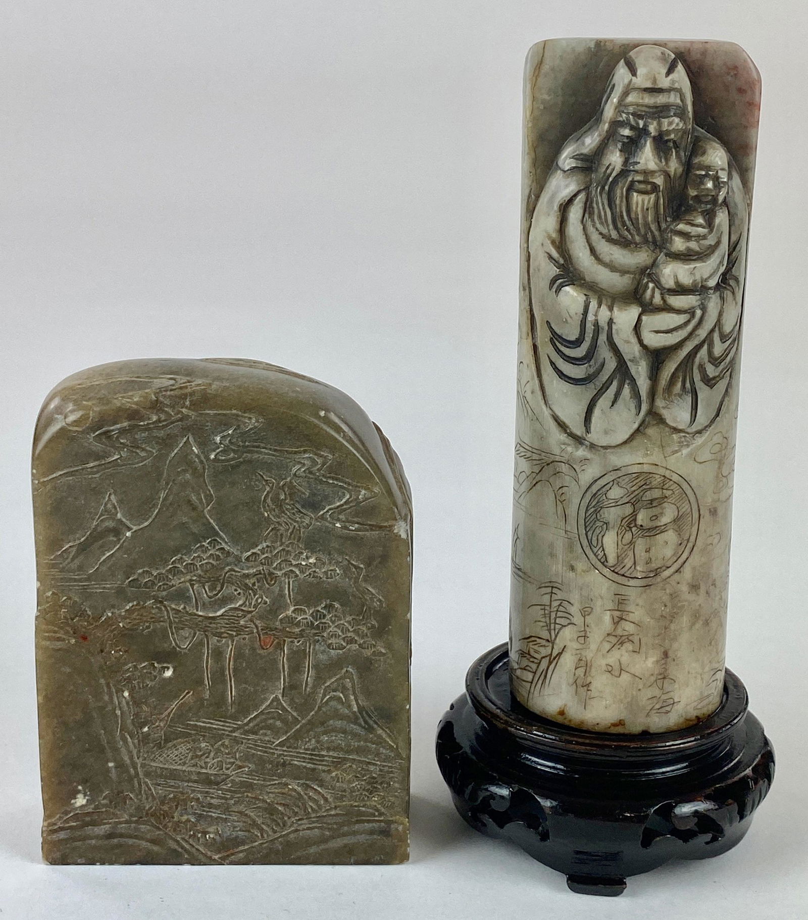 A Pair of Chinese Carved Seals (1 of 12)