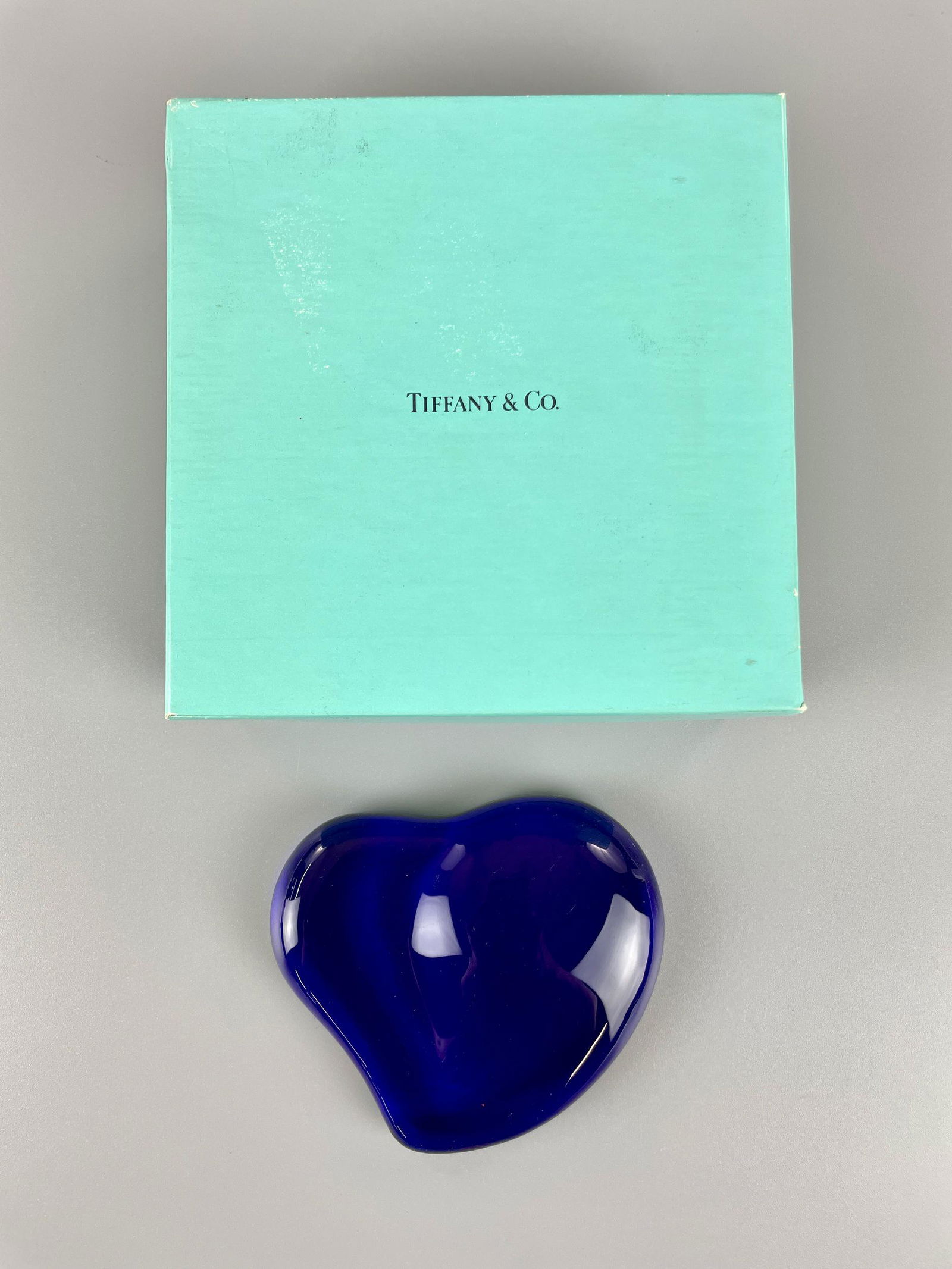 Elsa Peretti for Tiffany Blue Paperweight (1 of 3)