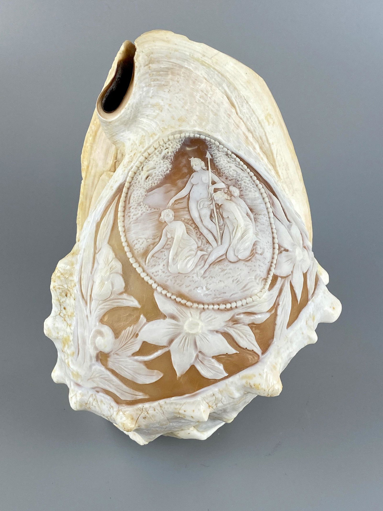 Large Conch Shell with Cameo Classical Scene (1 of 5)