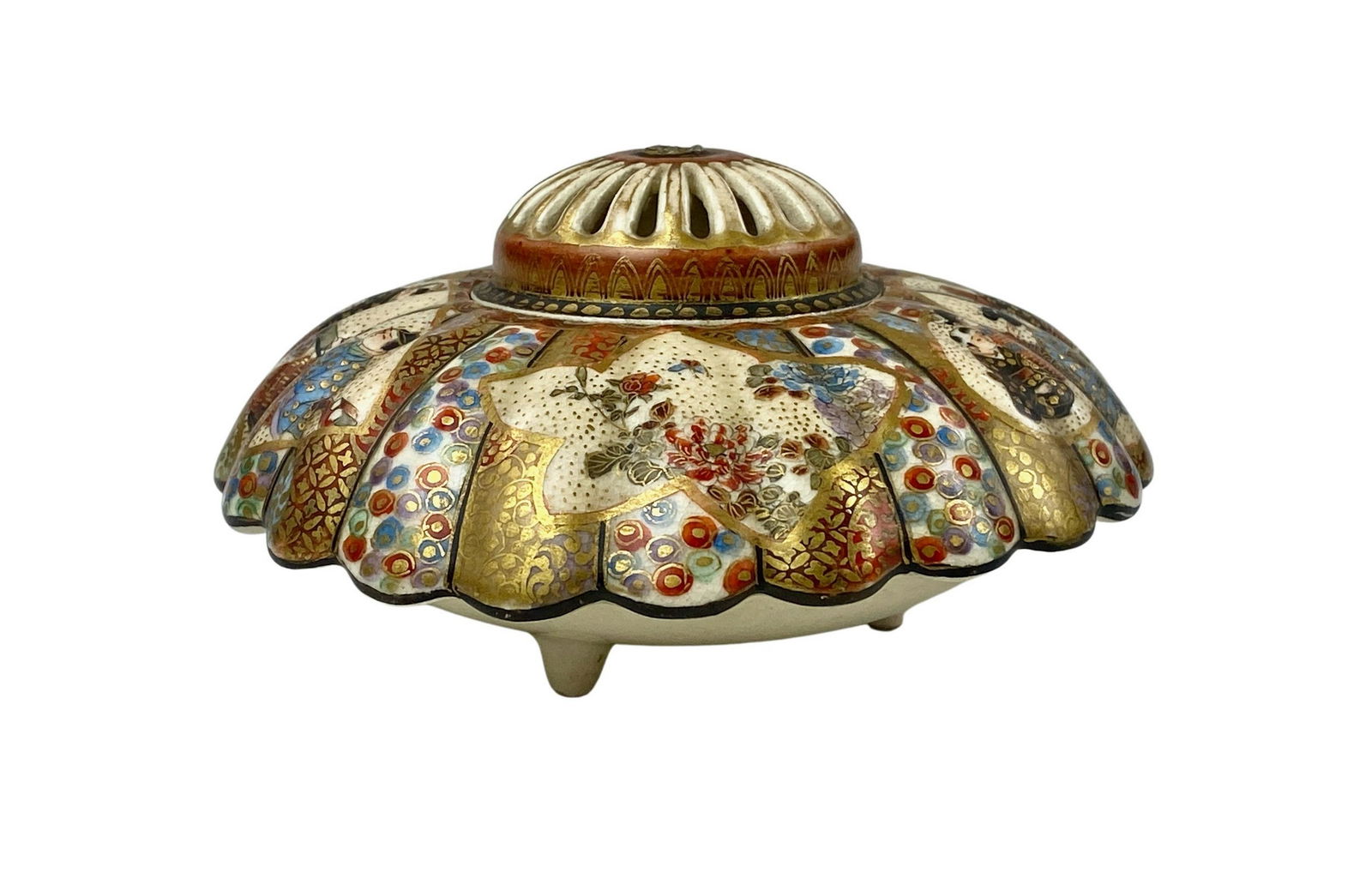 A Fine Japanese Satsuma Censer (1 of 8)