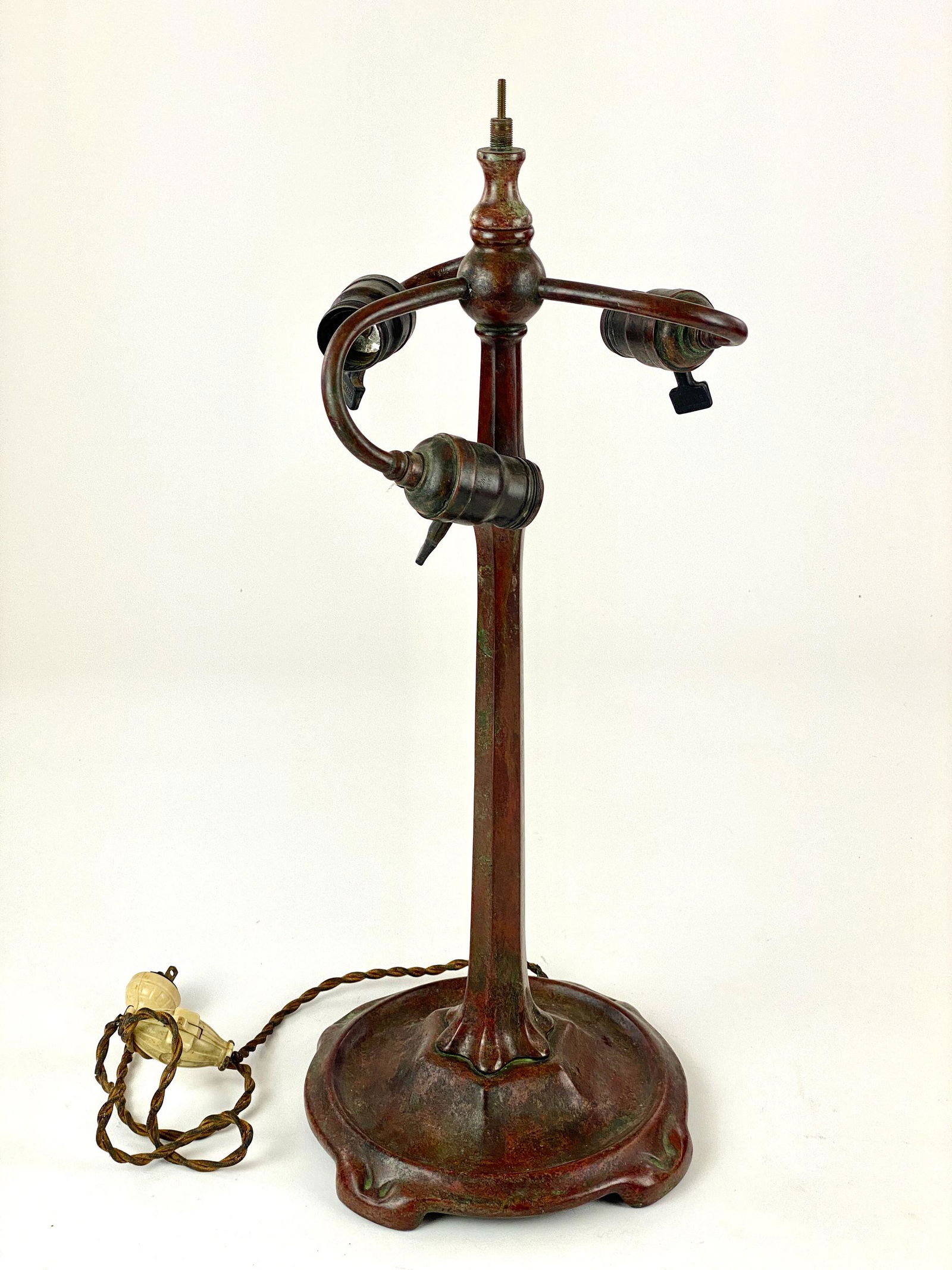 Tiffany Studios Bronze Lamp Base 533 (1 of 8)
