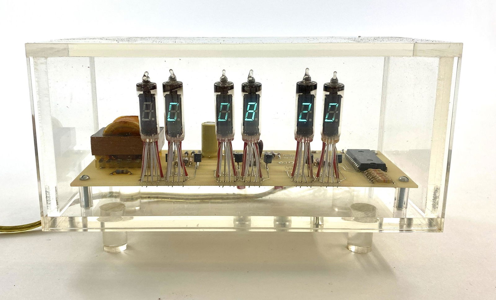 Vintage Nixie Tube Clock in Lucite Case (1 of 6)