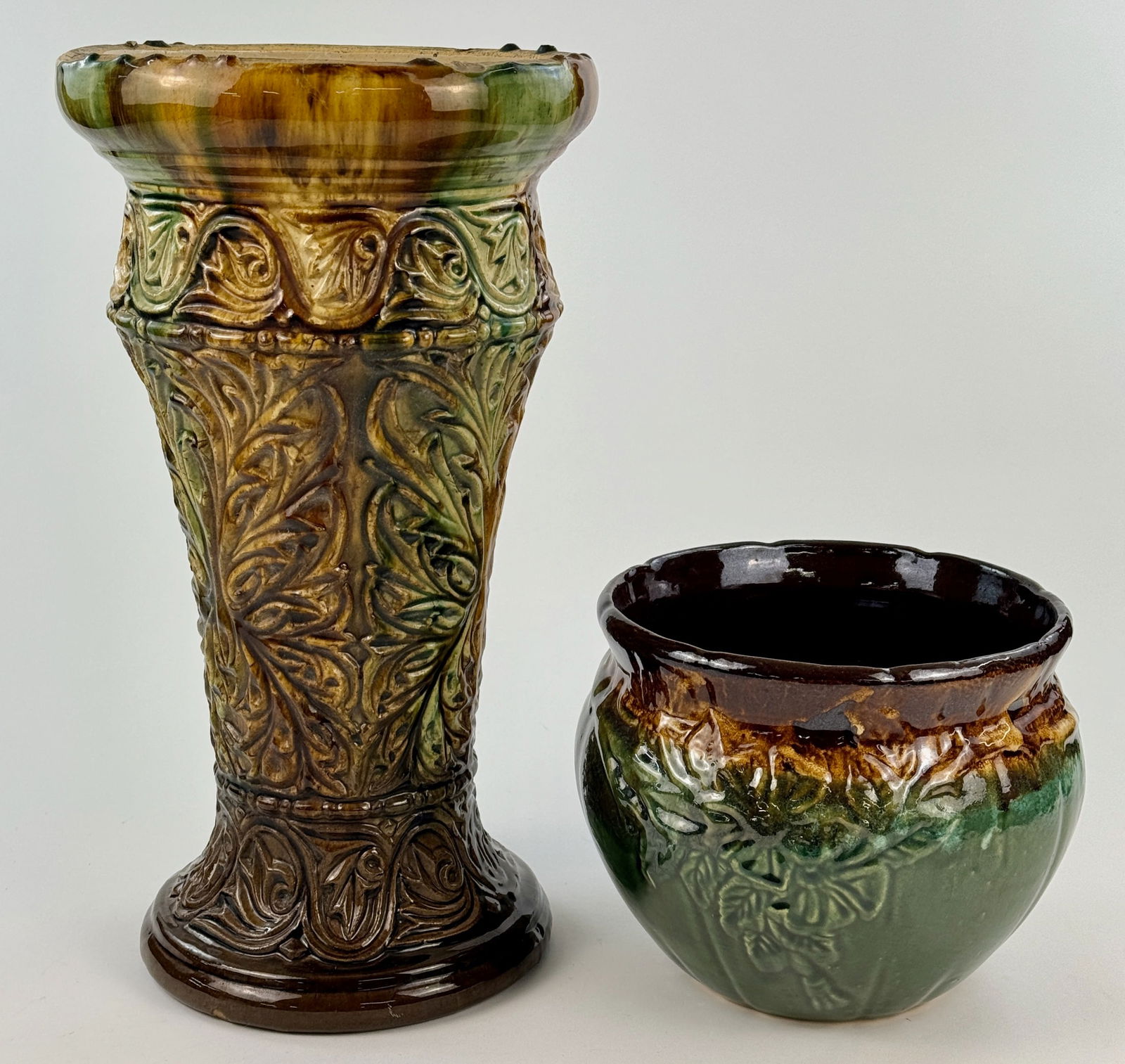 Large Roseville Ceramic Planter with Stand (1 of 9)